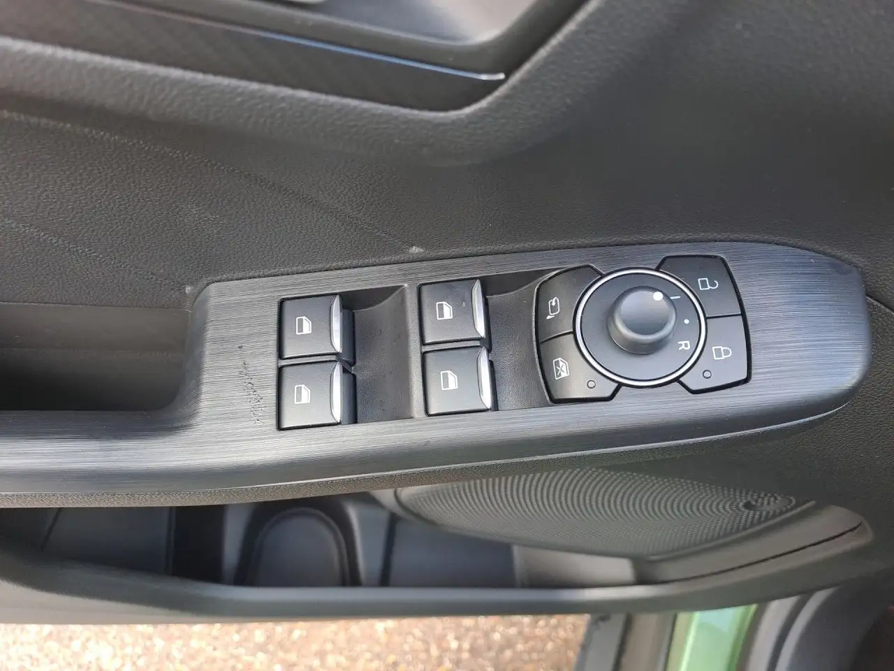 Ford Kuga Hybrid ST-Line Bluetooth Navi LED Klima 10