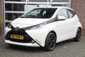 Toyota Aygo 1.0 VVT-i x-play | Camera | Orig. NL | Lichtmetaal Blanc - thumbnail 1