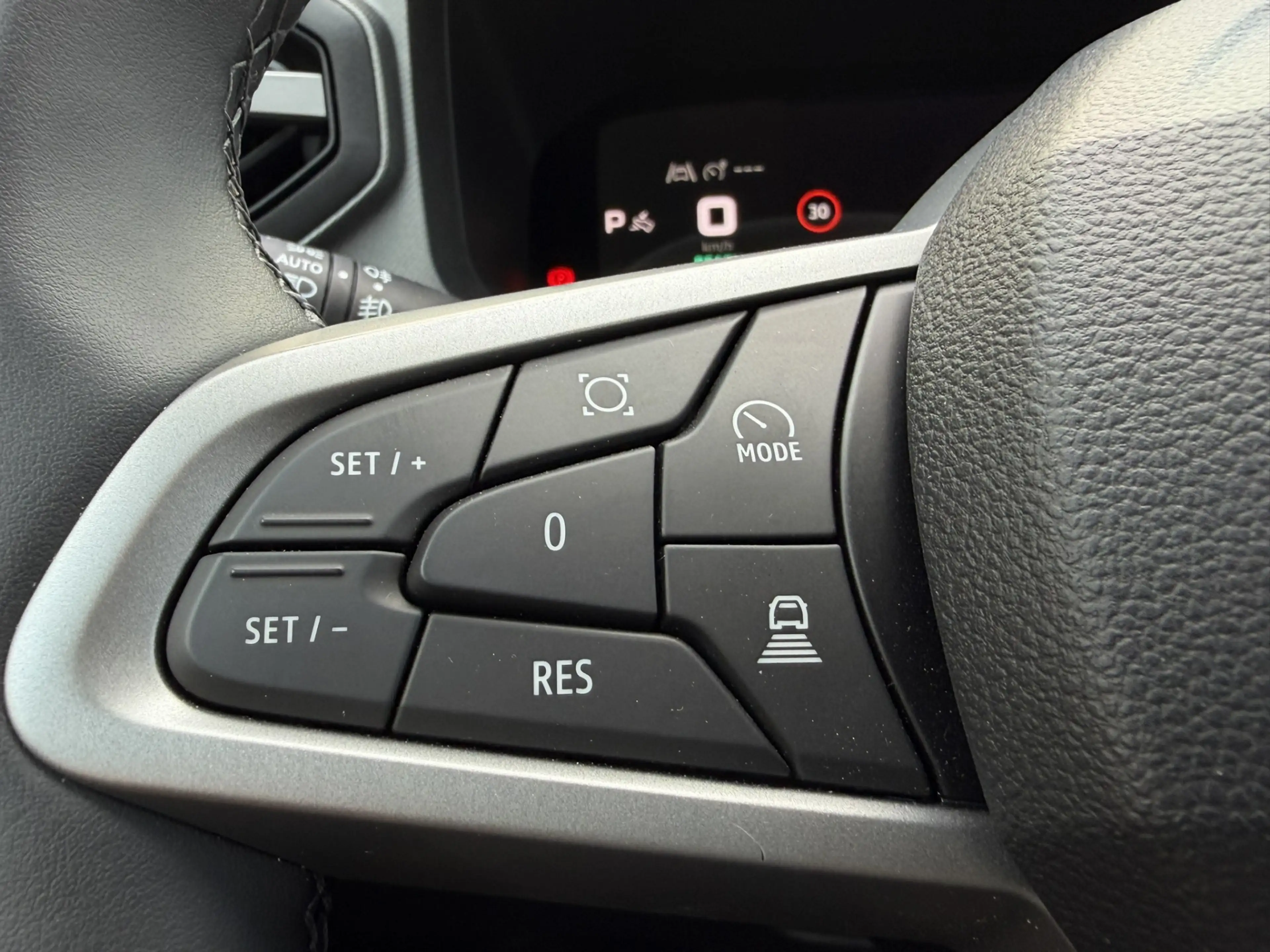 Dacia Bigster 1.8 Hybrid 155 Limited Edition — photo 15