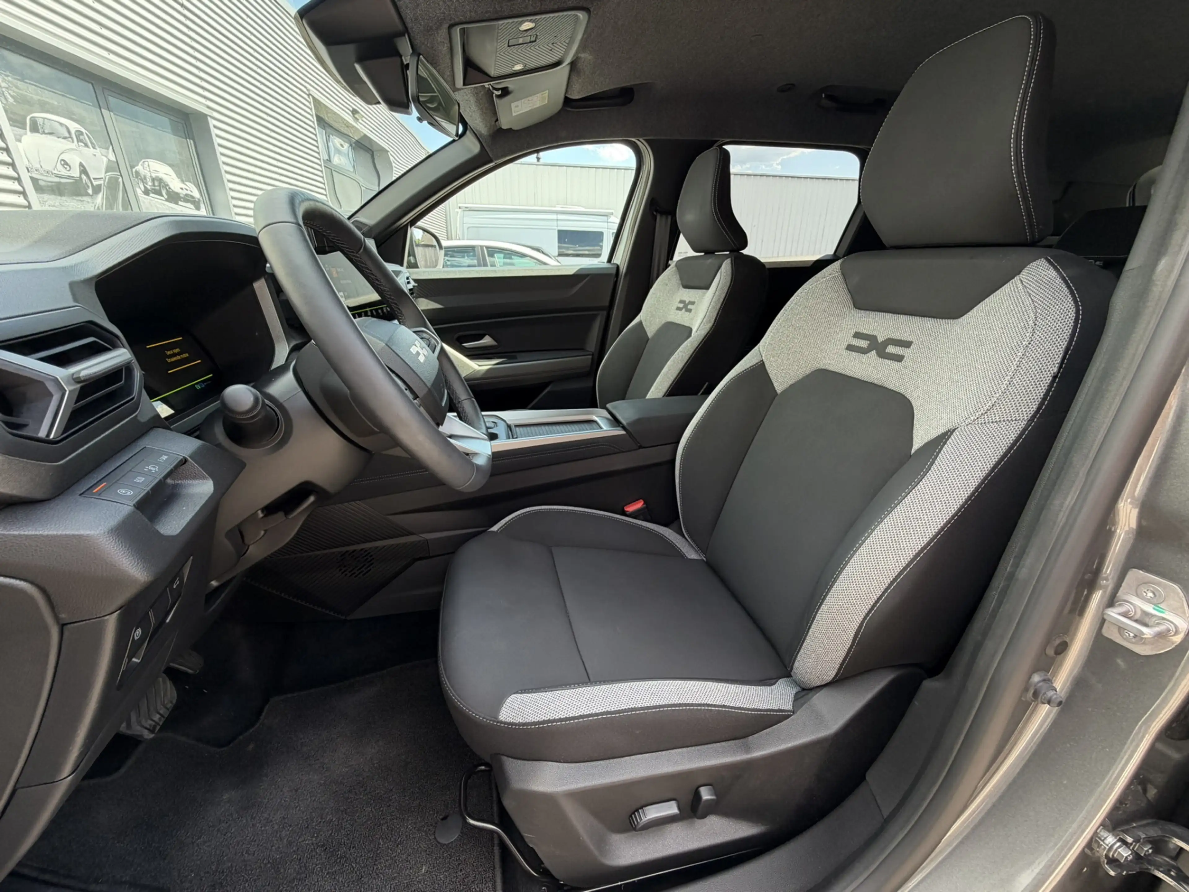 Dacia Bigster 1.8 Hybrid 155 Limited Edition — photo 5