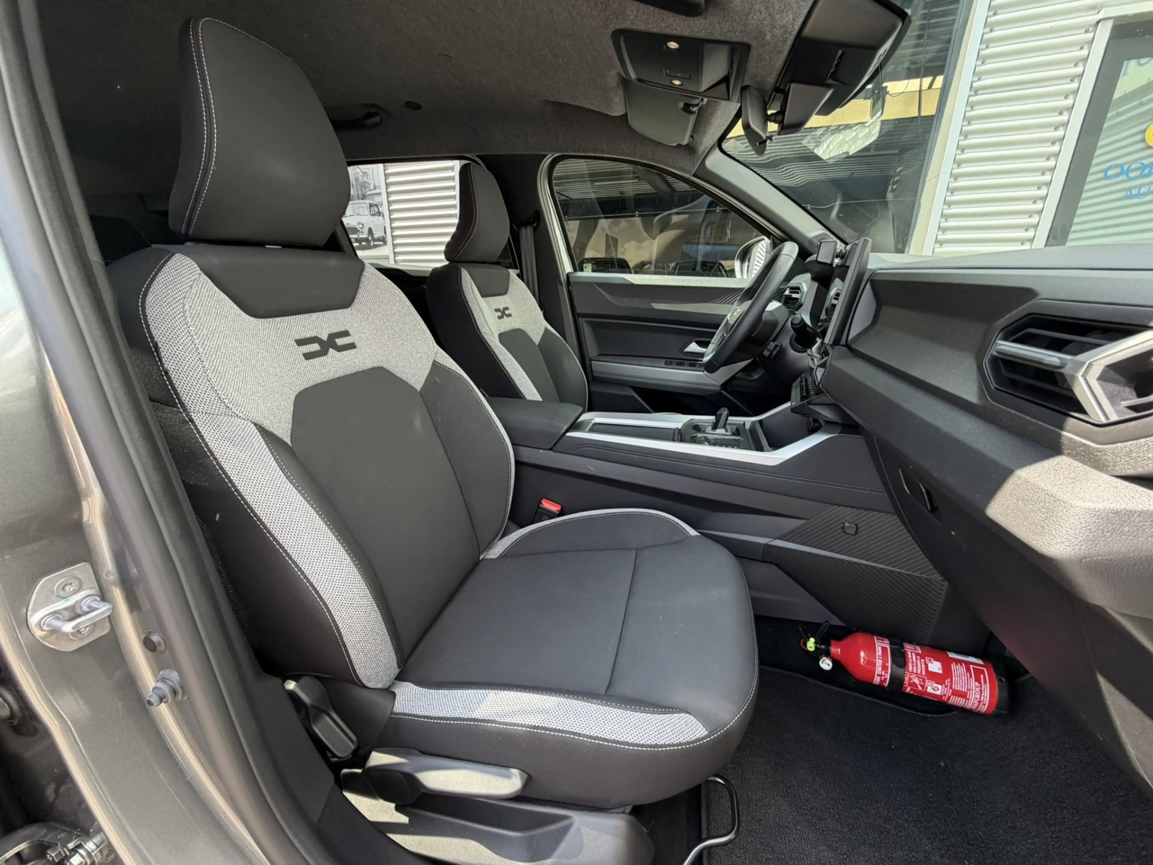 Dacia Bigster 1.8 Hybrid 155 Limited Edition — photo 19