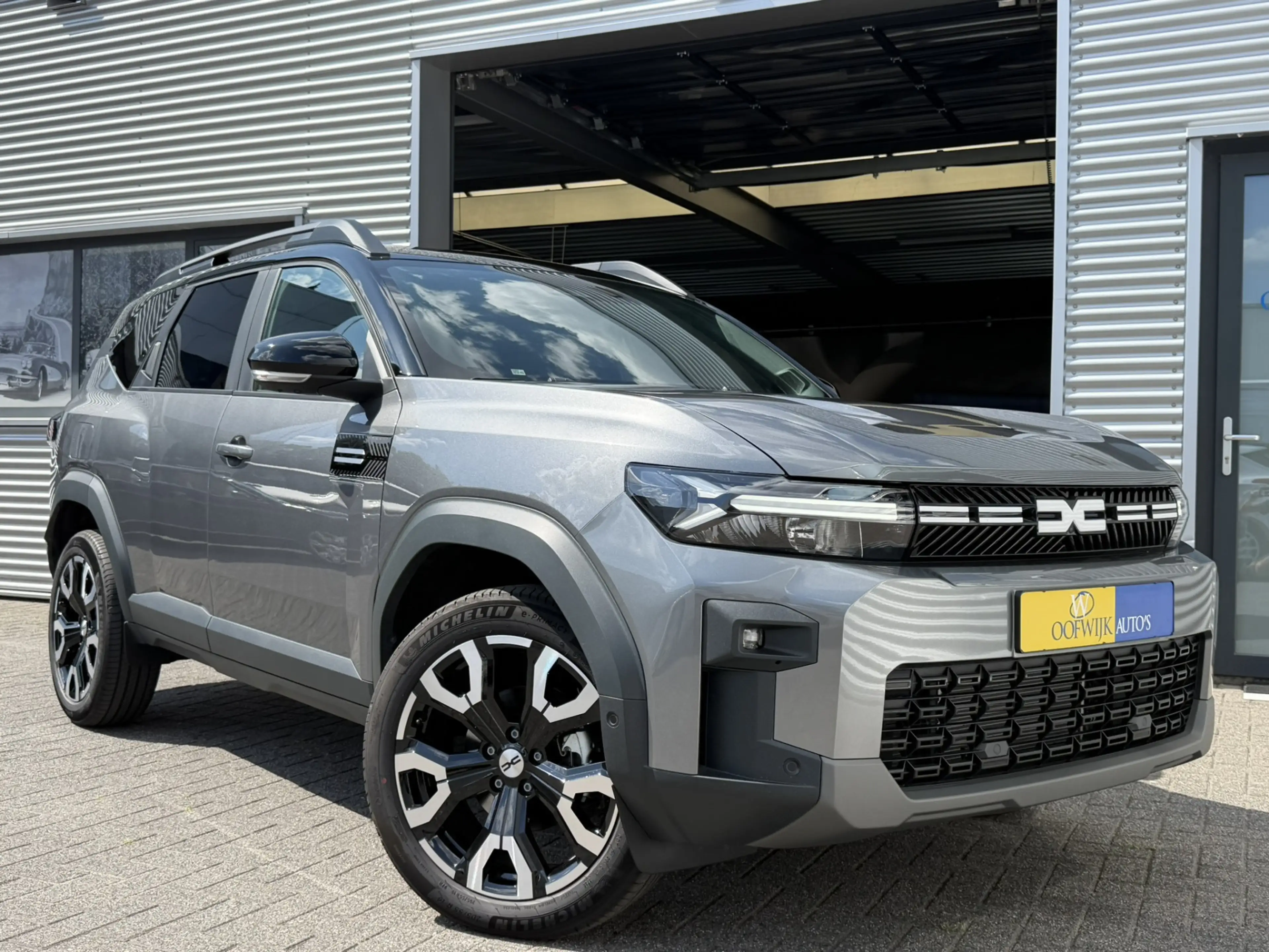 Dacia Bigster 1.8 Hybrid 155 Limited Edition — photo 22