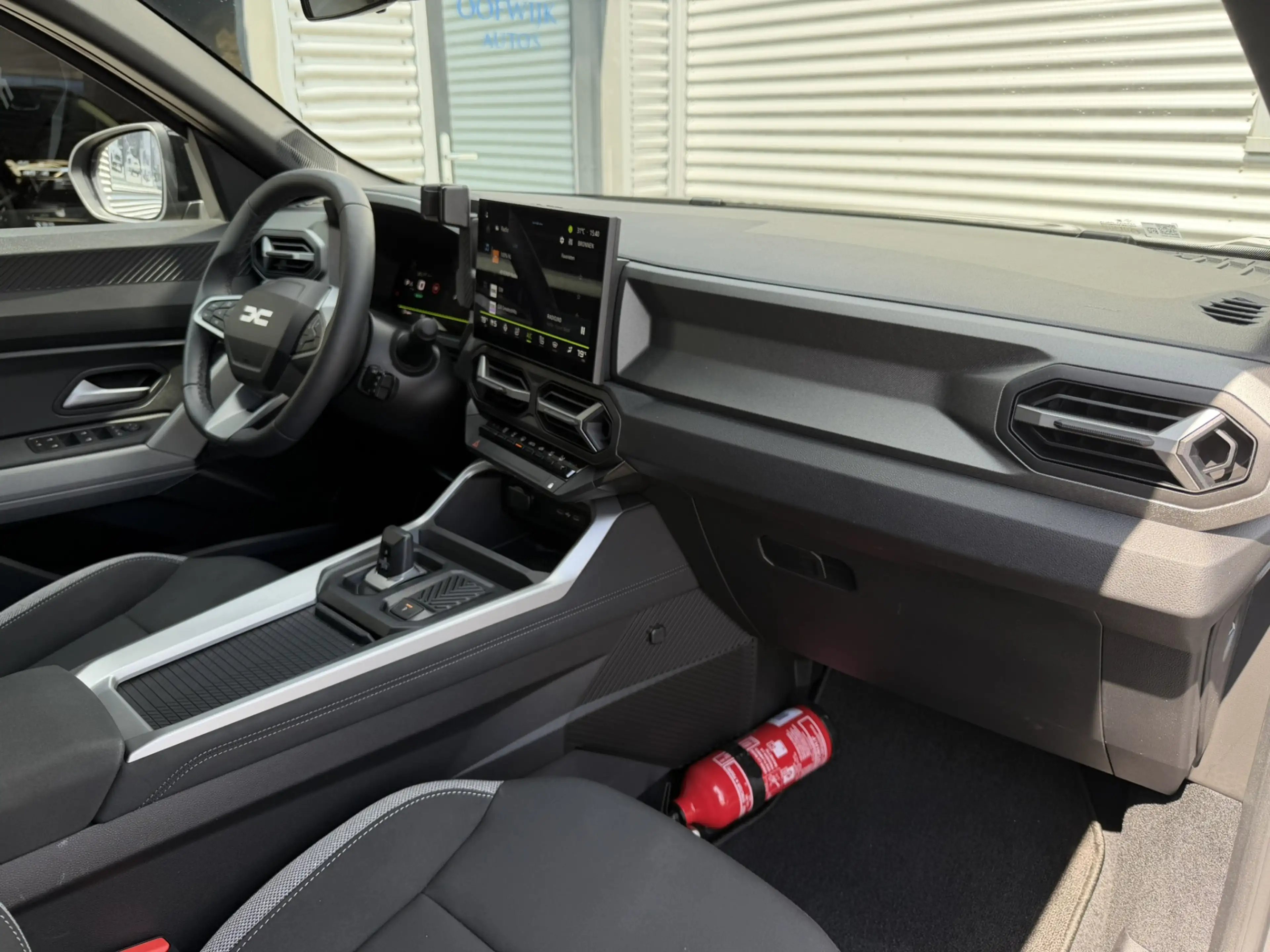 Dacia Bigster 1.8 Hybrid 155 Limited Edition — photo 18