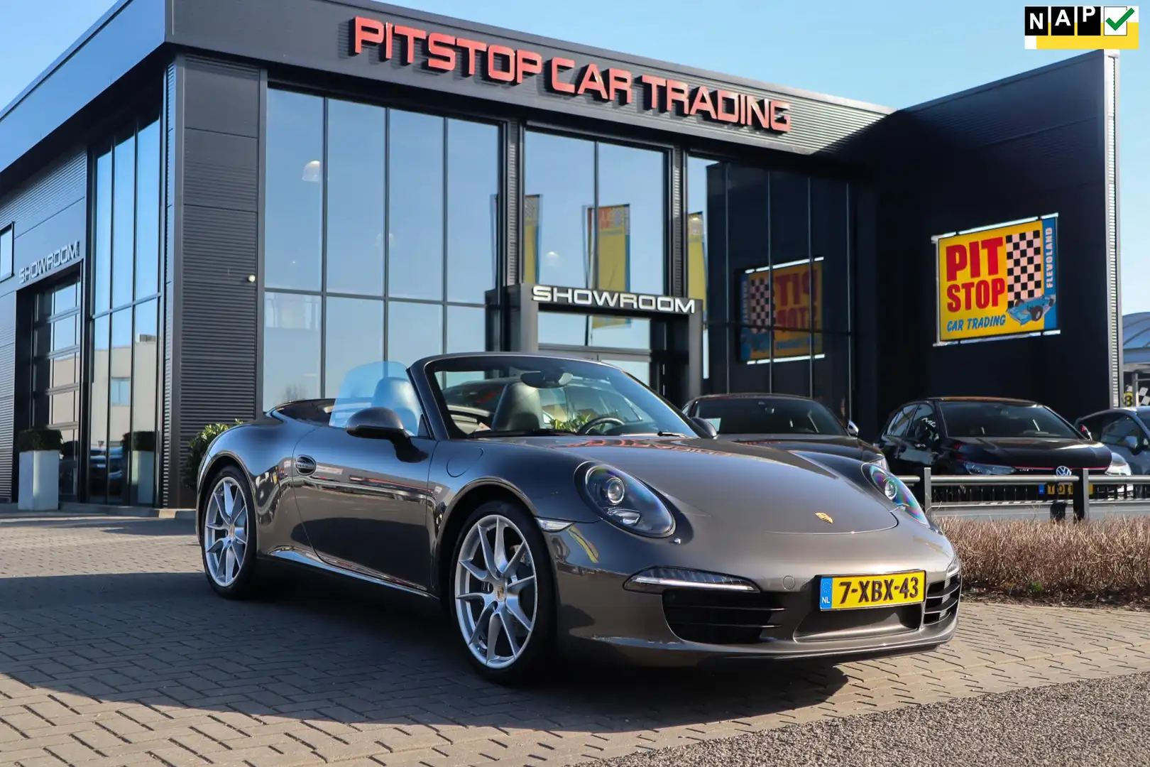 Porsche 991 Cabrio 991 3.4 Carrera, Sportuitlaat, Chrono, Lede Grijs - 1