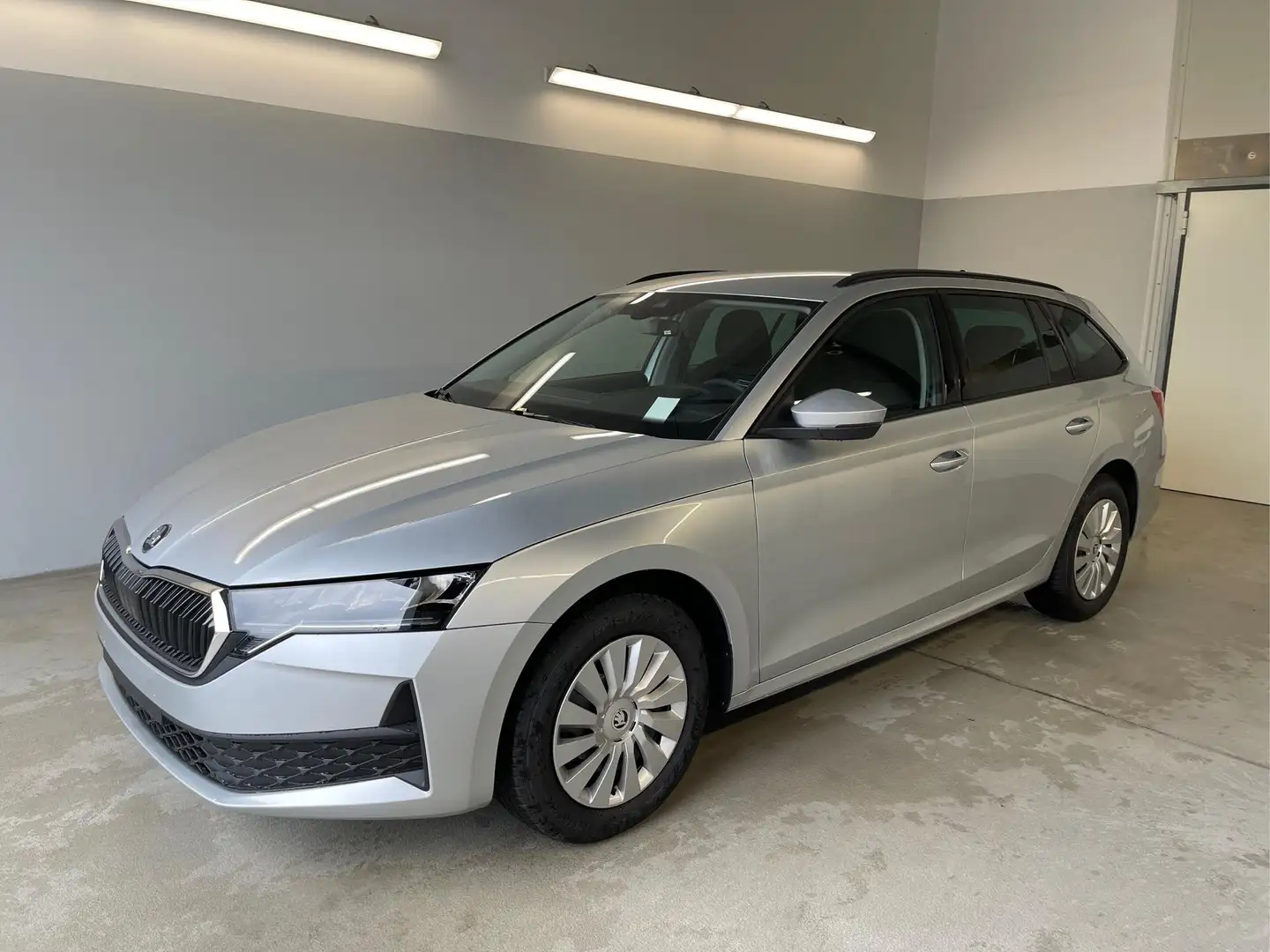Skoda Octavia Combi Essence DSG AHK+Sitzheizung+App Connect 1... Argento - 1