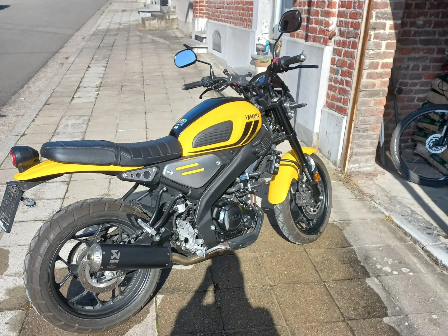 Yamaha XSR 125 Yellow - 2