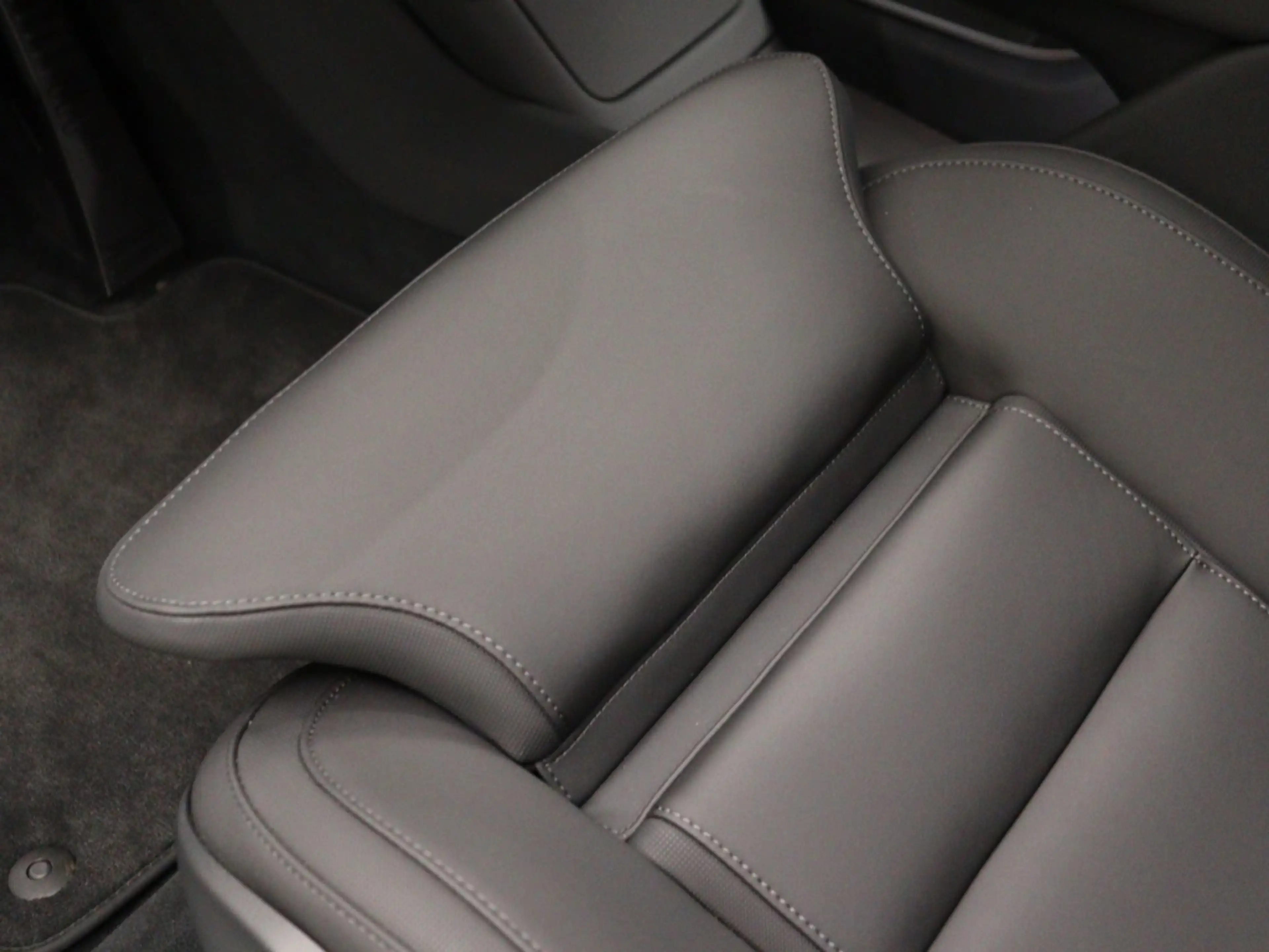 Polestar 3 LONG RANGE DUAL MOTOR PLUS PILOT PACK GETINT GLAS — photo 14