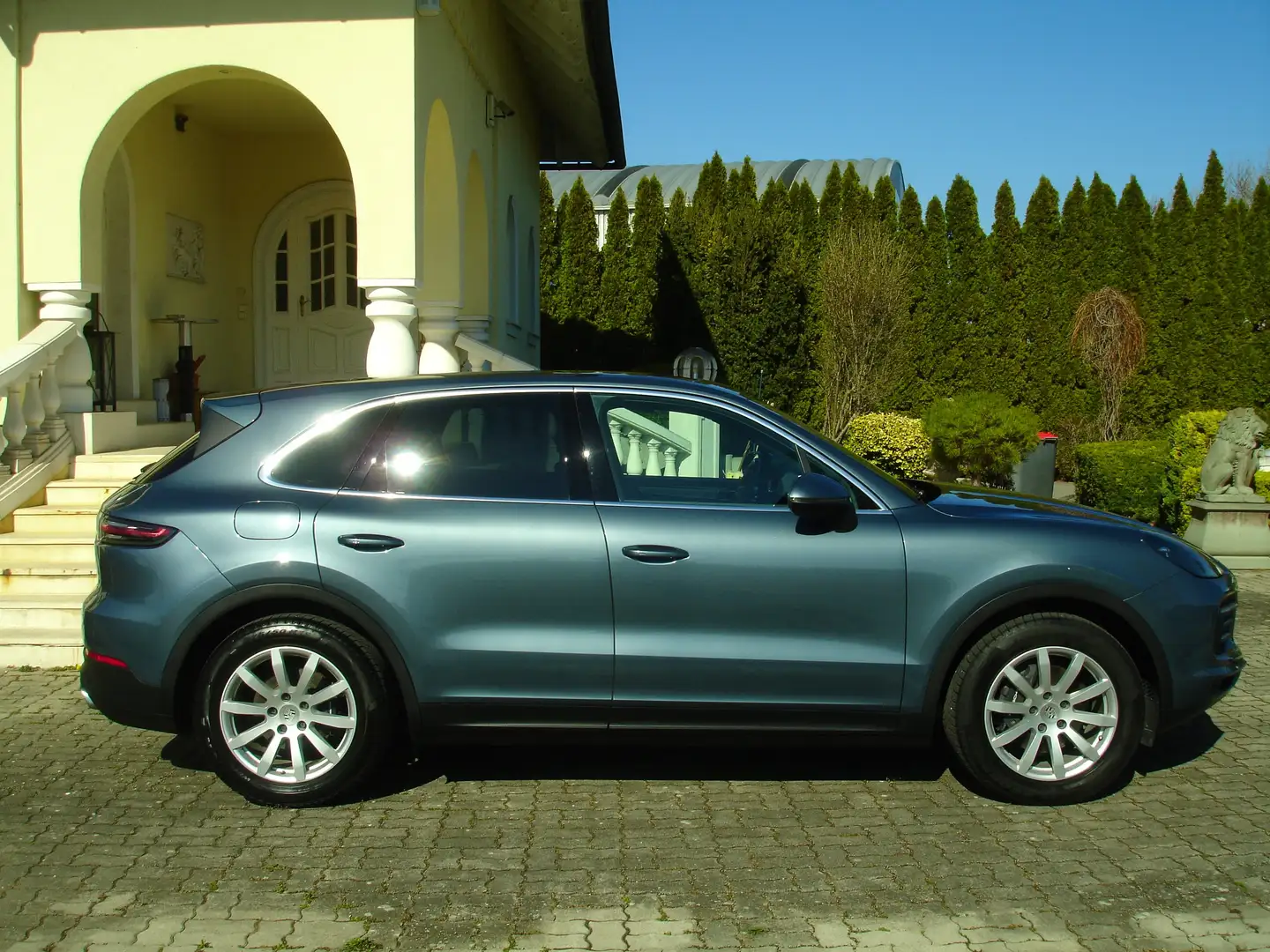 Porsche Cayenne III Aut. Gris - 2