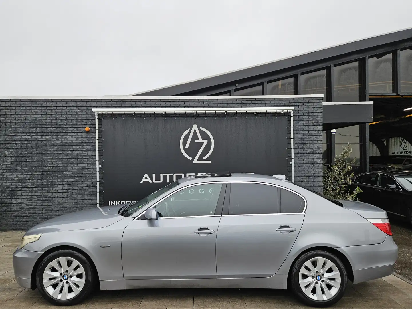 BMW 525 5-serie 525i Executive *AC*Pano* Grijs - 1