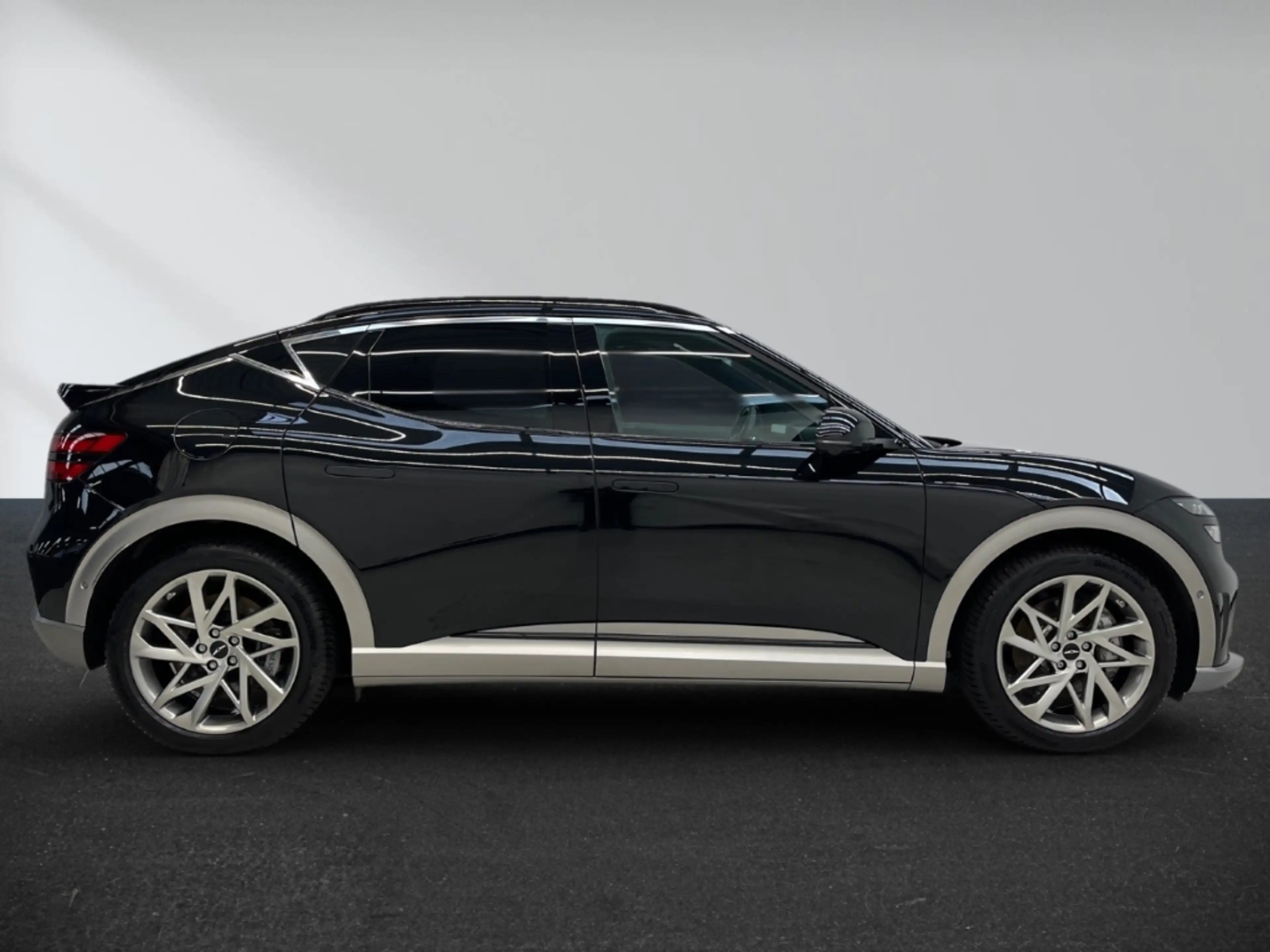 Genesis GV60 Sport Elektro 4WD Sportpaket Panorama Memory Sitze — photo 5