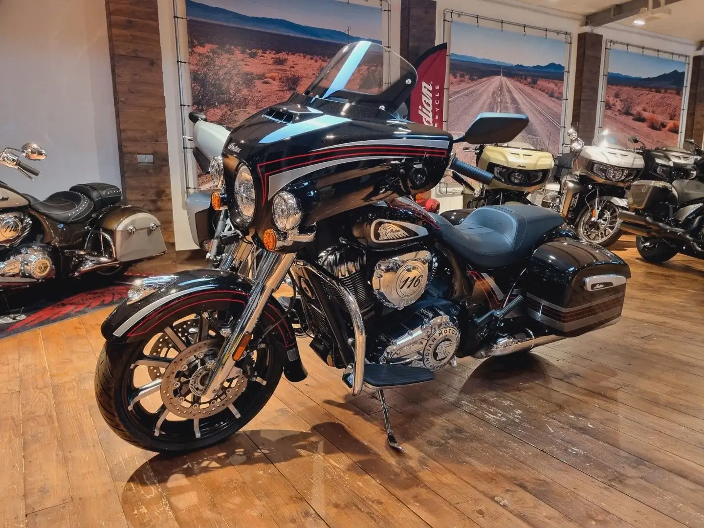 Indian Chieftain Ltd. "Extras"  100 Jahre (250 /4,99%) Schwarz - 2