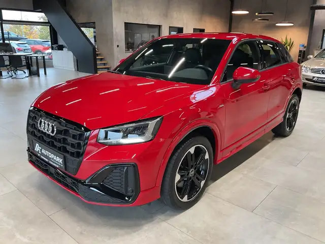 Audi Q2 40 TFSI qu S line Kamera LED Leder Sitzh. 18"