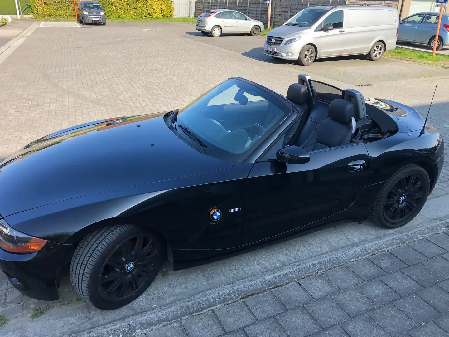 BMW Z4 Z4 roadster 2.2i Zwart - 2