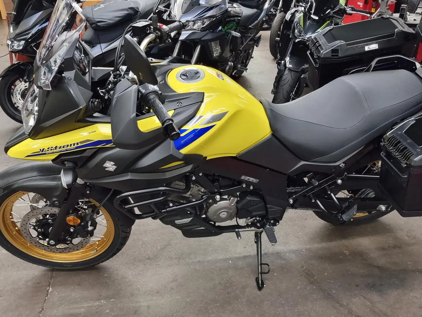 Suzuki V-Strom 650 XT Amarillo - 1