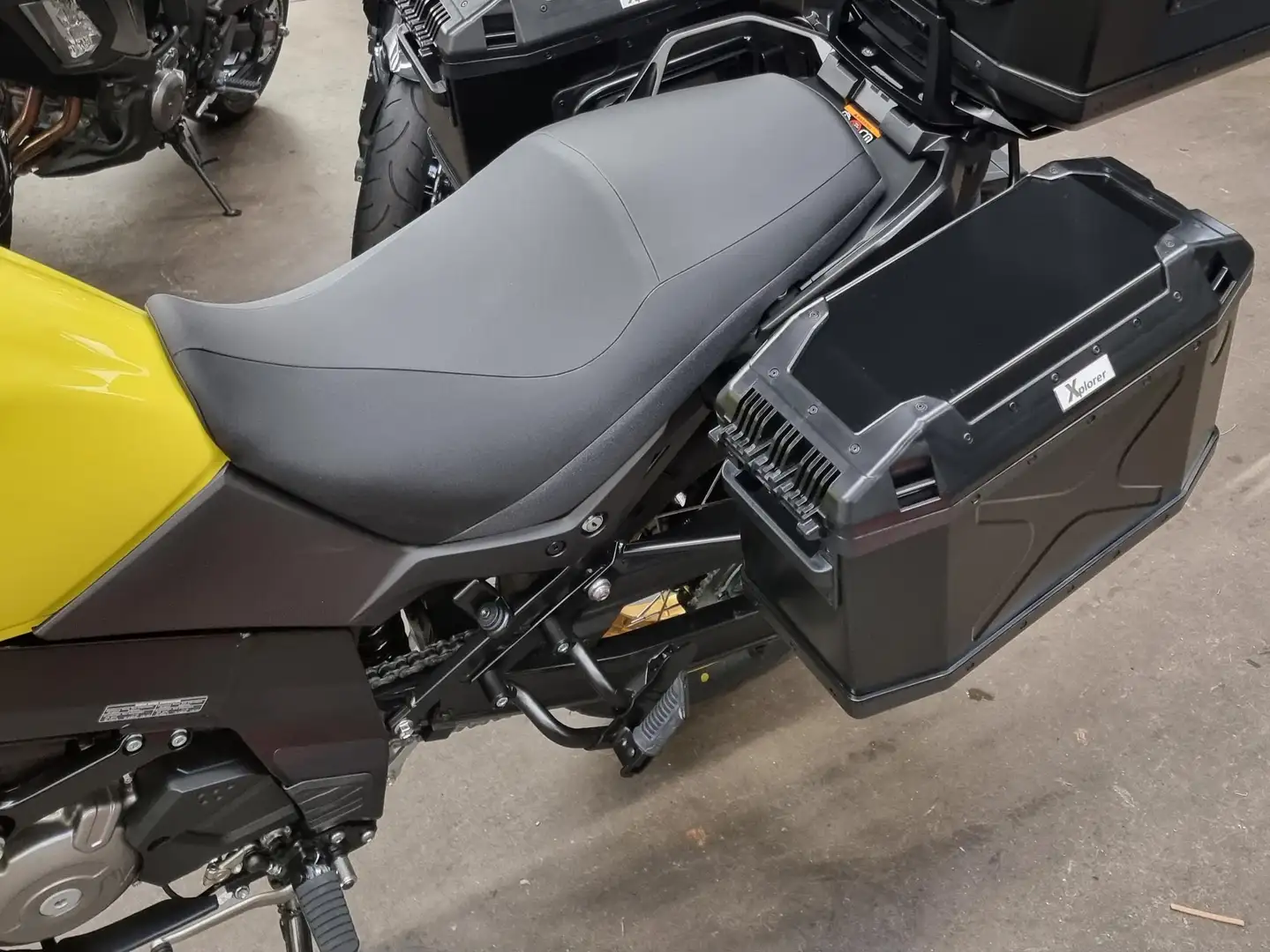 Suzuki V-Strom 650 XT Amarillo - 2
