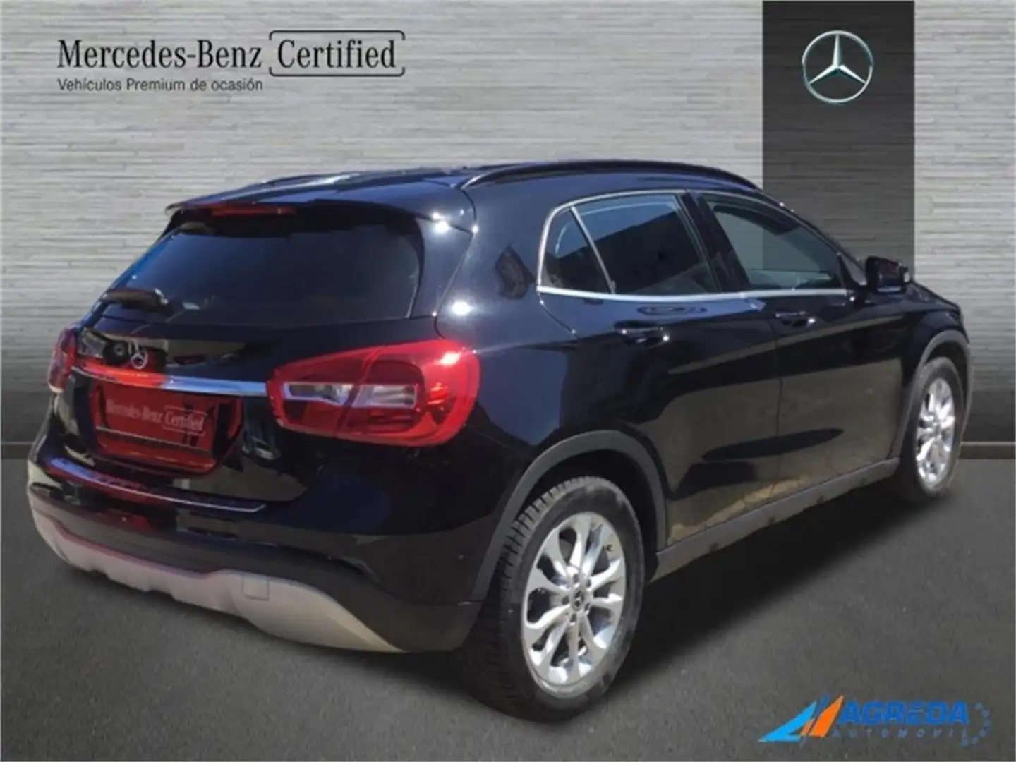 Mercedes-Benz GLA 180 - 2