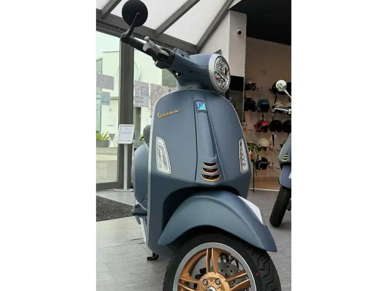 Vespa Primavera - foto 3