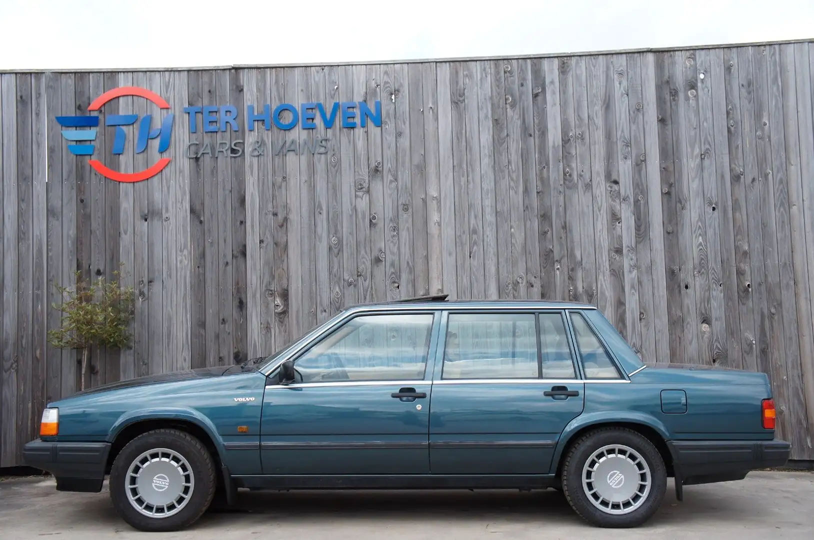 Volvo 740 GL  Sitzheizung Schiebedach H-Zulassung 60KW Verde - 1