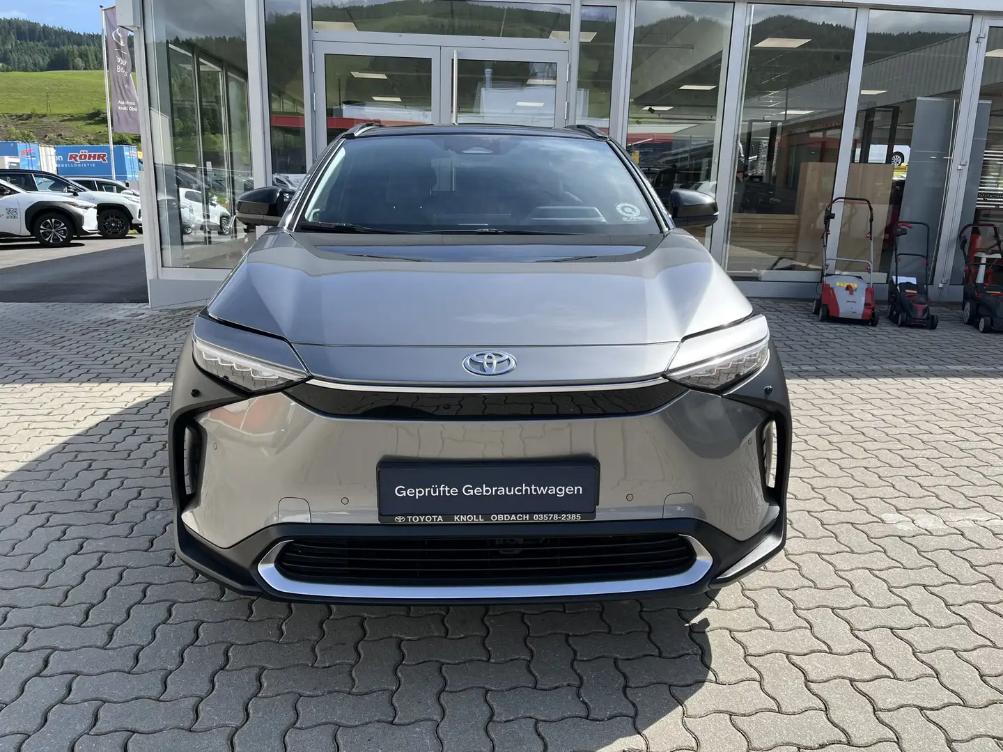 Toyota bZ4X 4WD Aut./Executive/Style/Komfortpaket Schwarz - 2