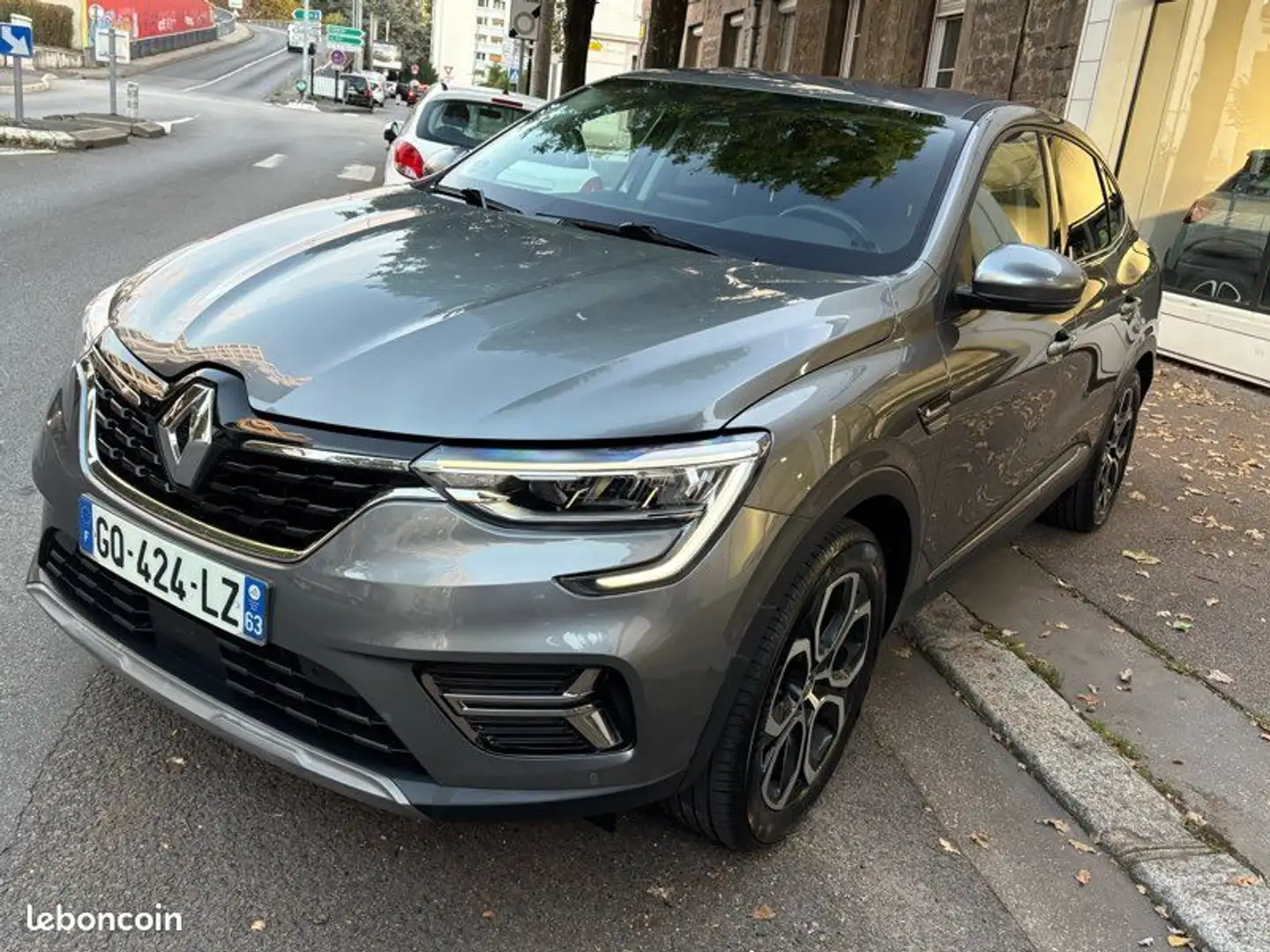 Renault Arkana Hybride Techno 1.3 Tce 140 état neuf Gris - 2