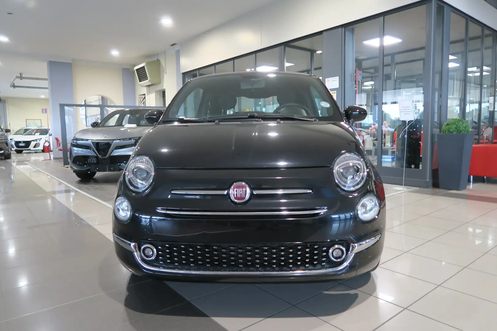 Fiat 500 500 1.0 hybrid Dolcevita 70cv Zwart - 2