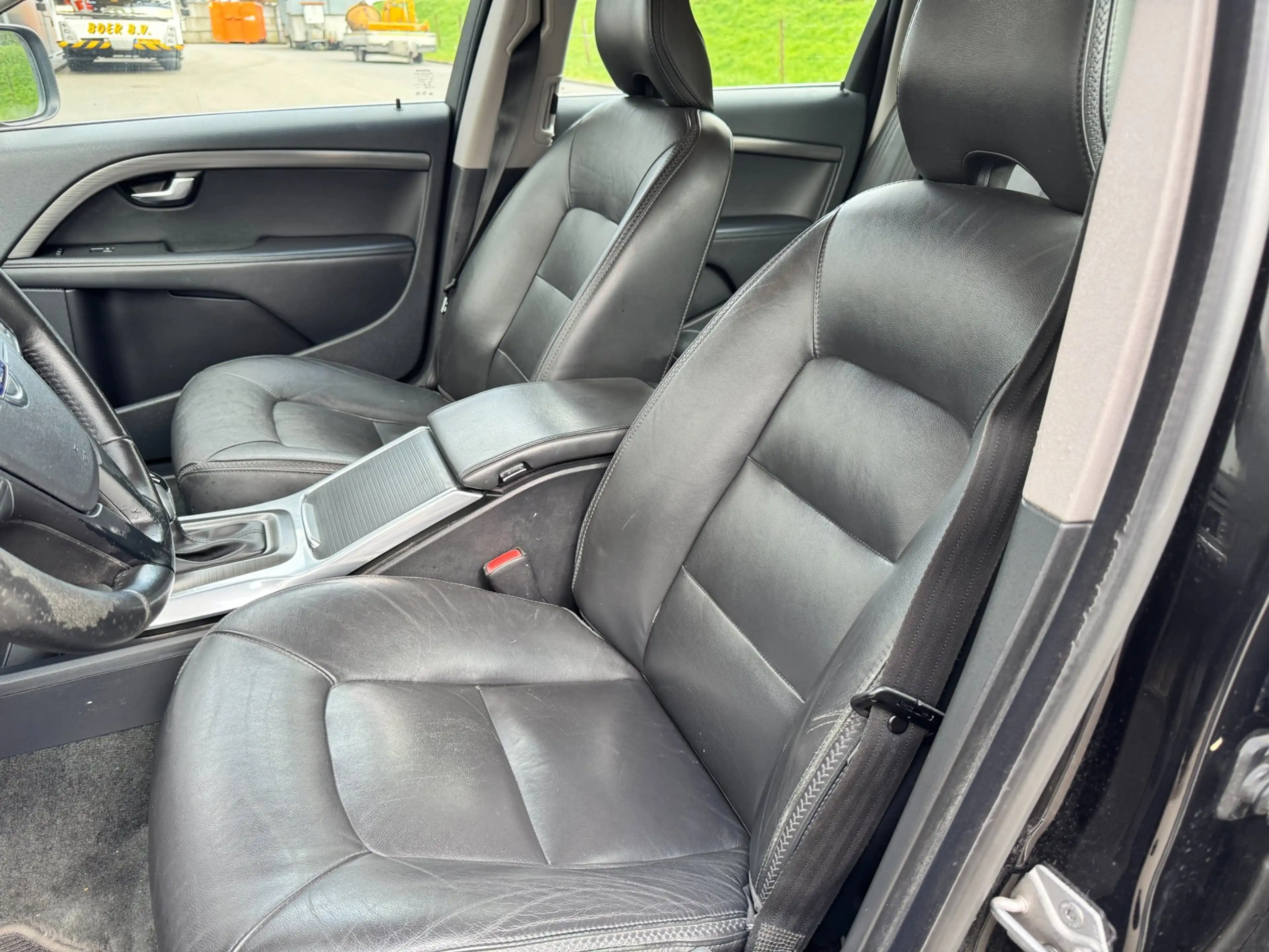 Volvo XC70 2.0 D4 FWD Dynamic Edition LEDER NAVI CLIMA — photo 9