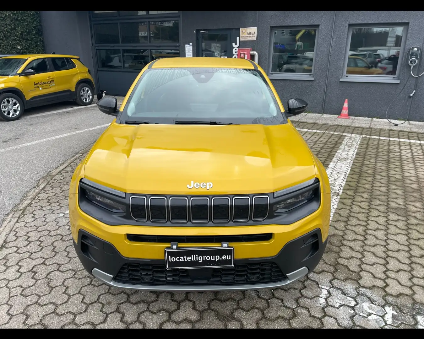 Jeep Avenger 1.2 Turbo Altitude Giallo - 1