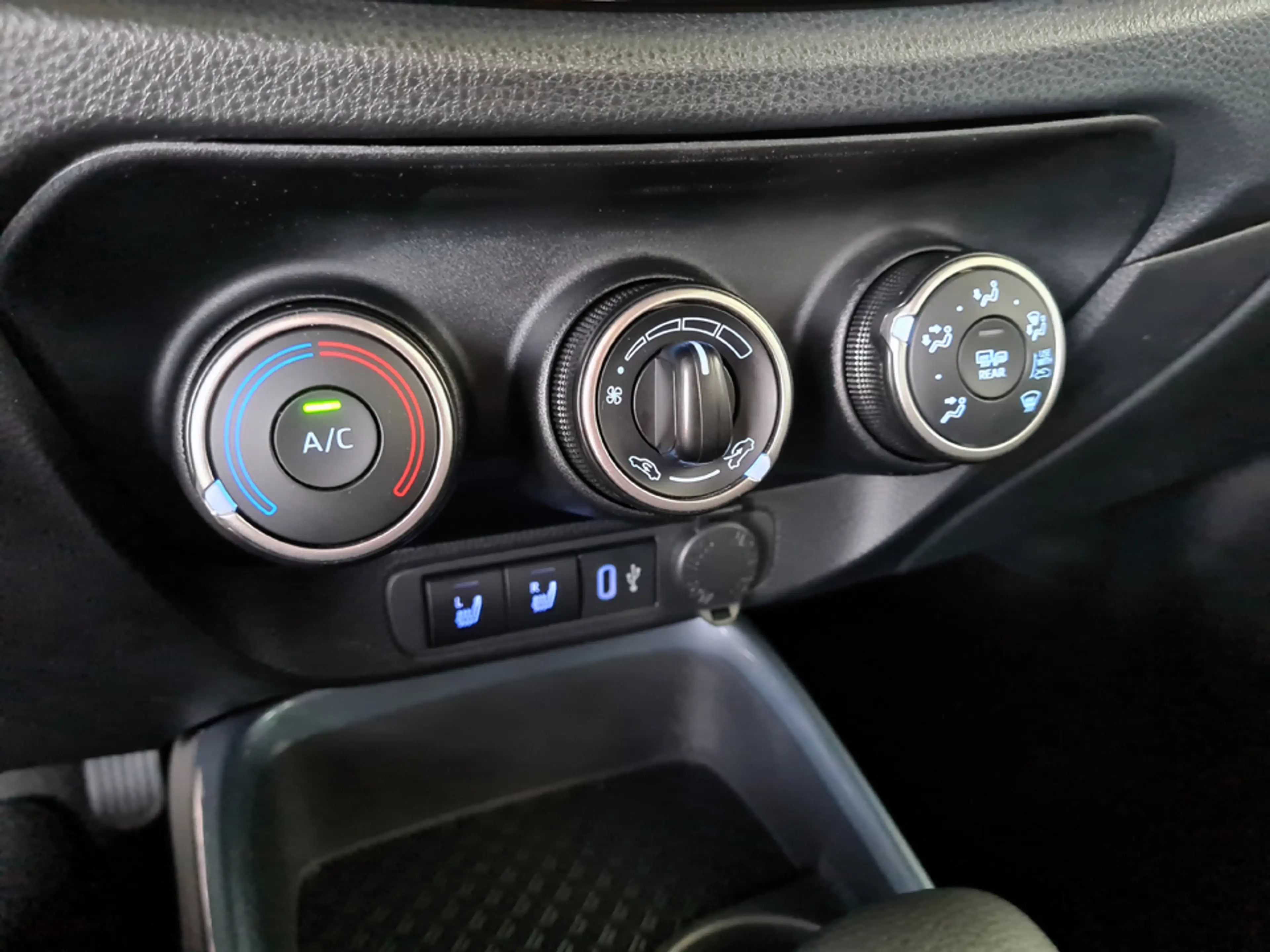 Toyota Aygo X 1.0 VVT-i S-CVT Pulse /Stoelverwarming/Apple Carpl — photo 25