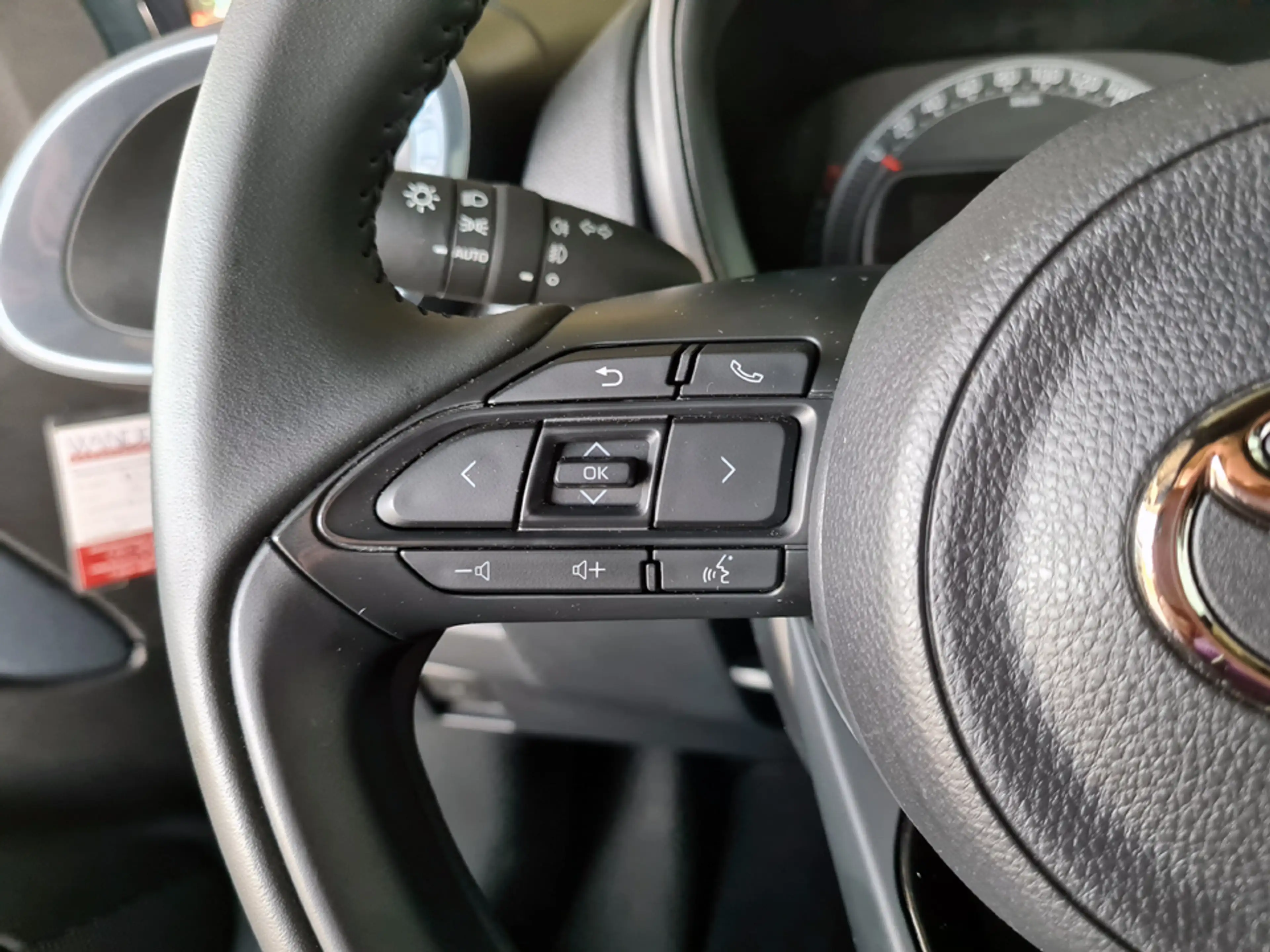 Toyota Aygo X 1.0 VVT-i S-CVT Pulse /Stoelverwarming/Apple Carpl — photo 33