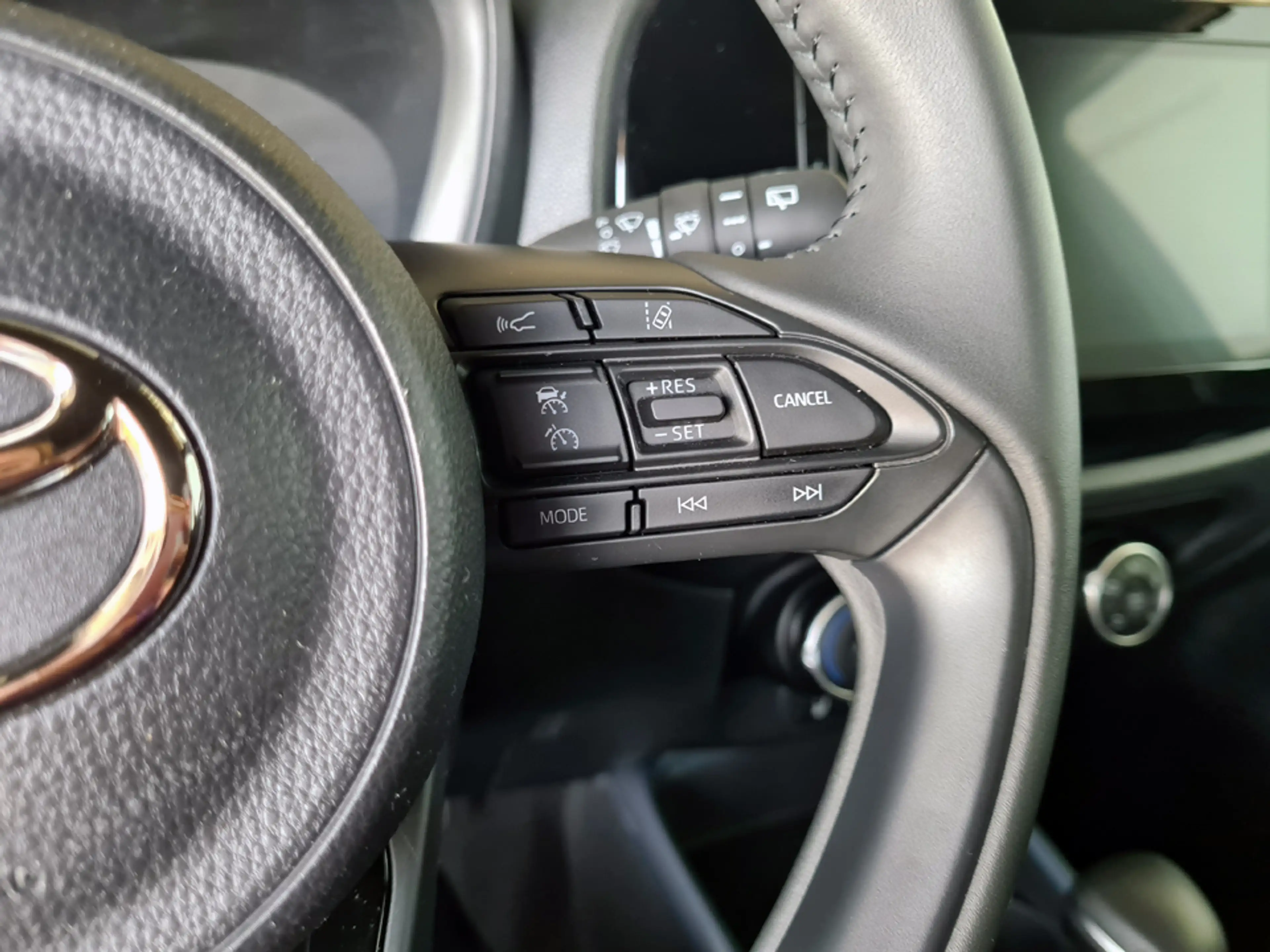 Toyota Aygo X 1.0 VVT-i S-CVT Pulse /Stoelverwarming/Apple Carpl — photo 32