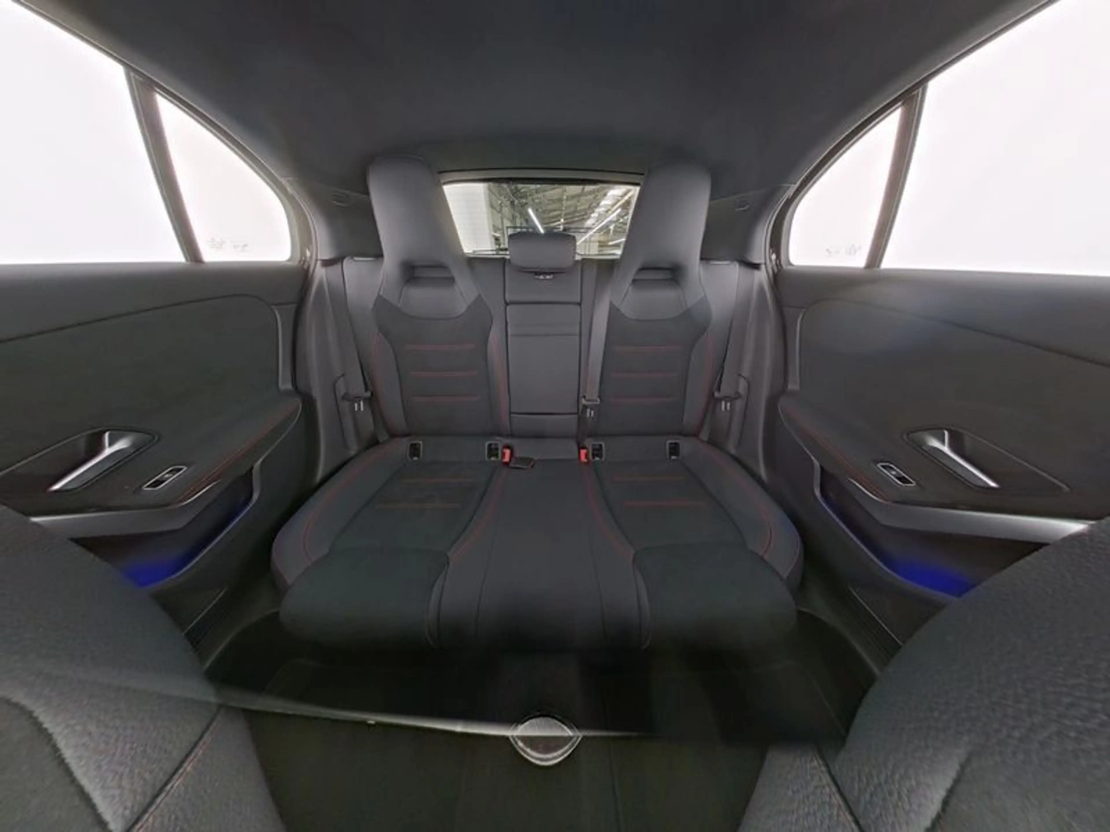 Mercedes-Benz A 200 AMG Adv. Plus*Distronic*Totwink*Kamera*LED — photo 7