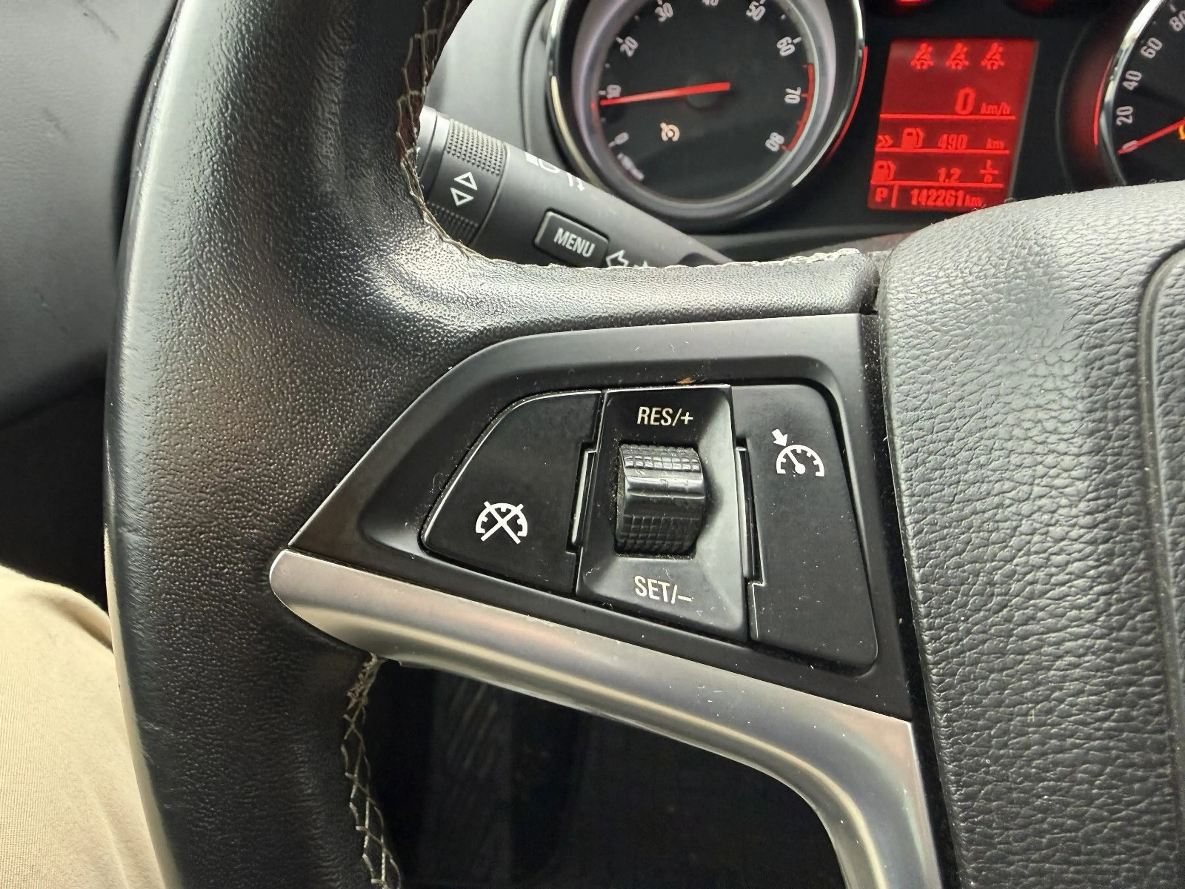 Opel Meriva 1.4 ecoFLEX Edition+AUTOM.+NAVI+PDC+AHK+ — photo 14