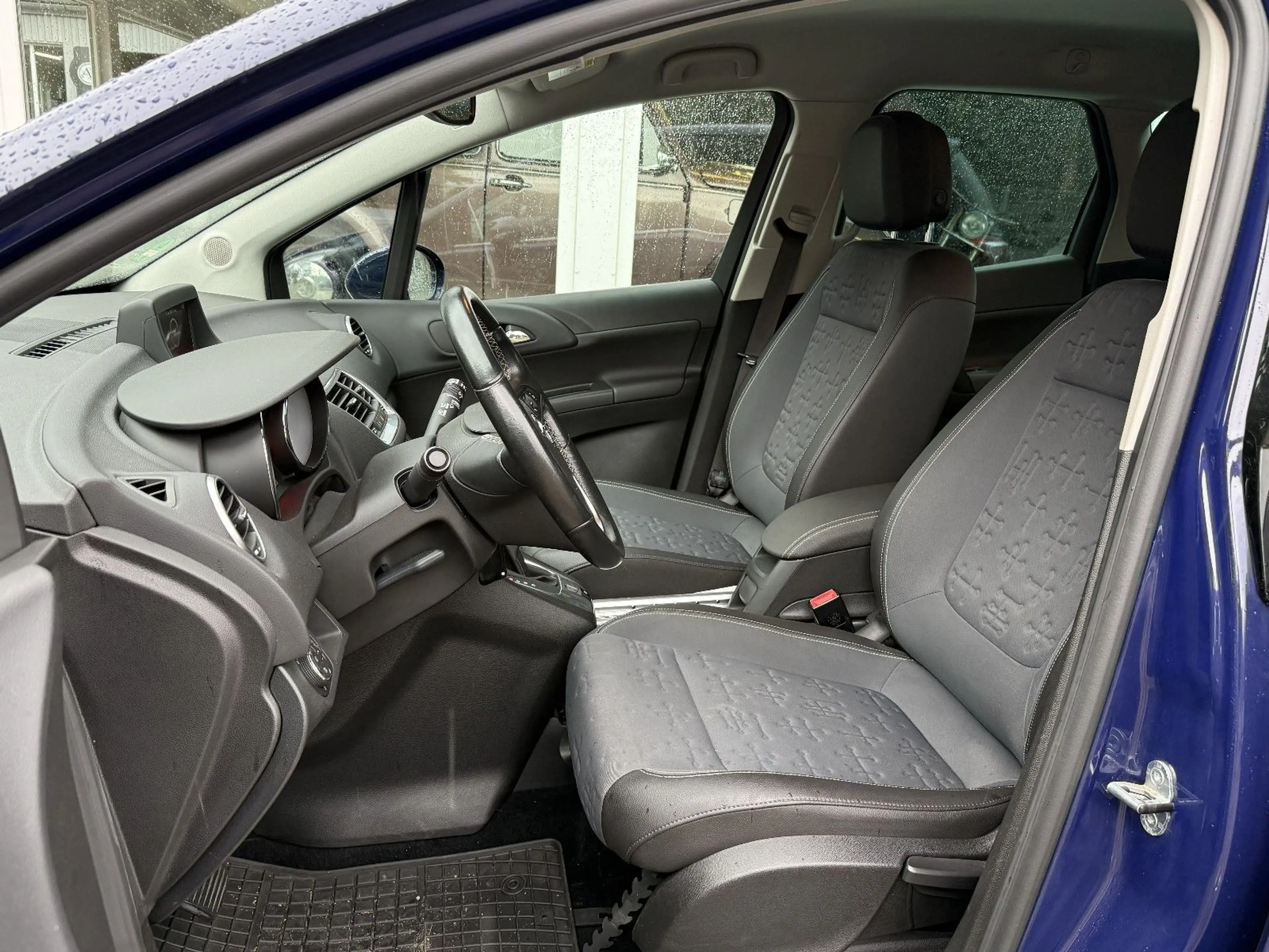 Opel Meriva 1.4 ecoFLEX Edition+AUTOM.+NAVI+PDC+AHK+ — photo 9