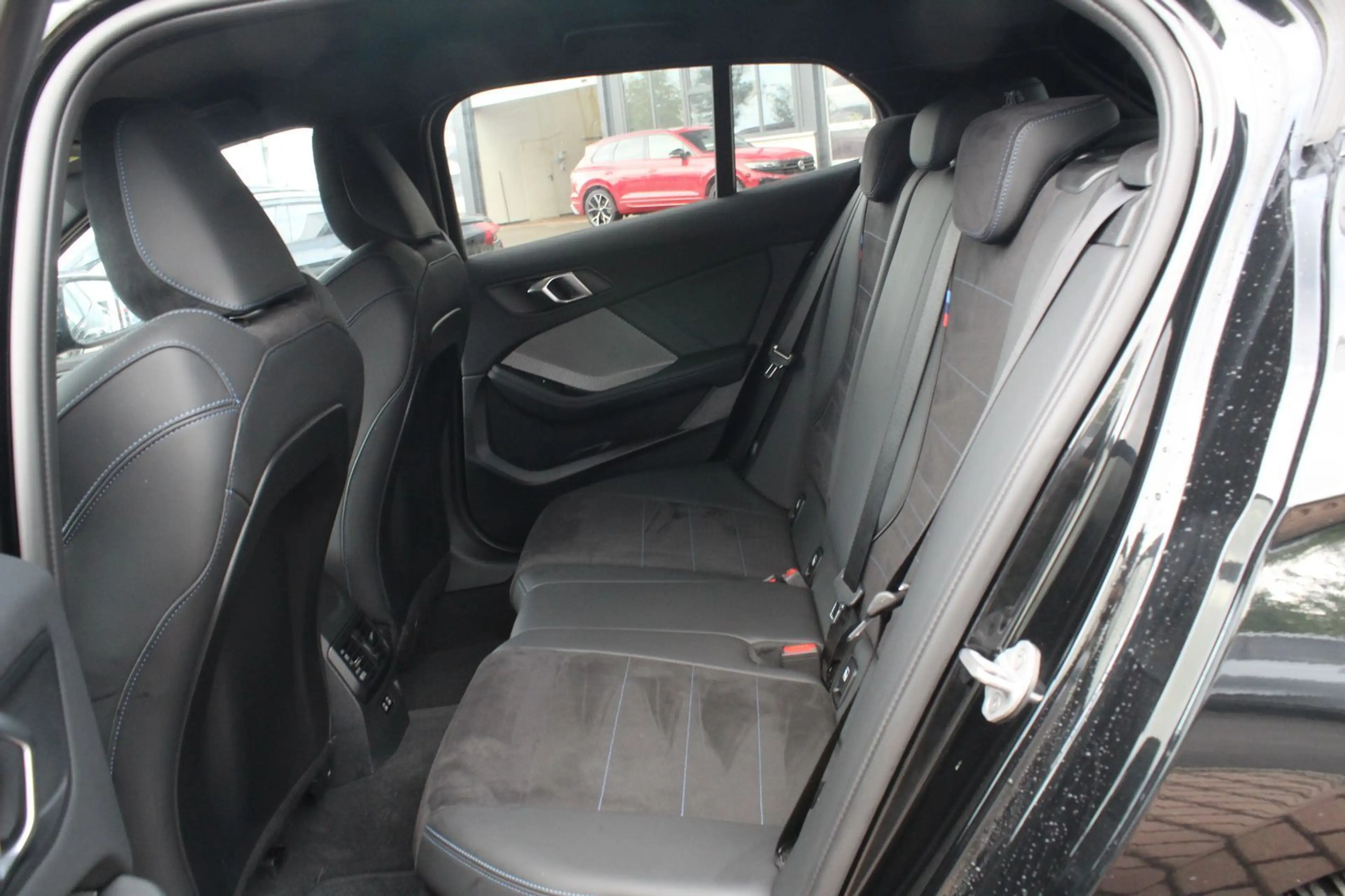 BMW 135 xDrive 360°+Harman-Kardon+CarPlay+Lenkra... — photo 6