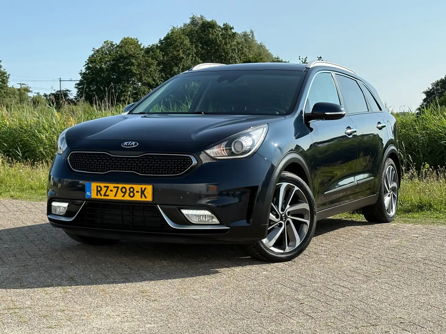 Kia Niro 1.6 GDi Hybrid ExecutiveLine | Gravity Blue | Schu Blauw - 2
