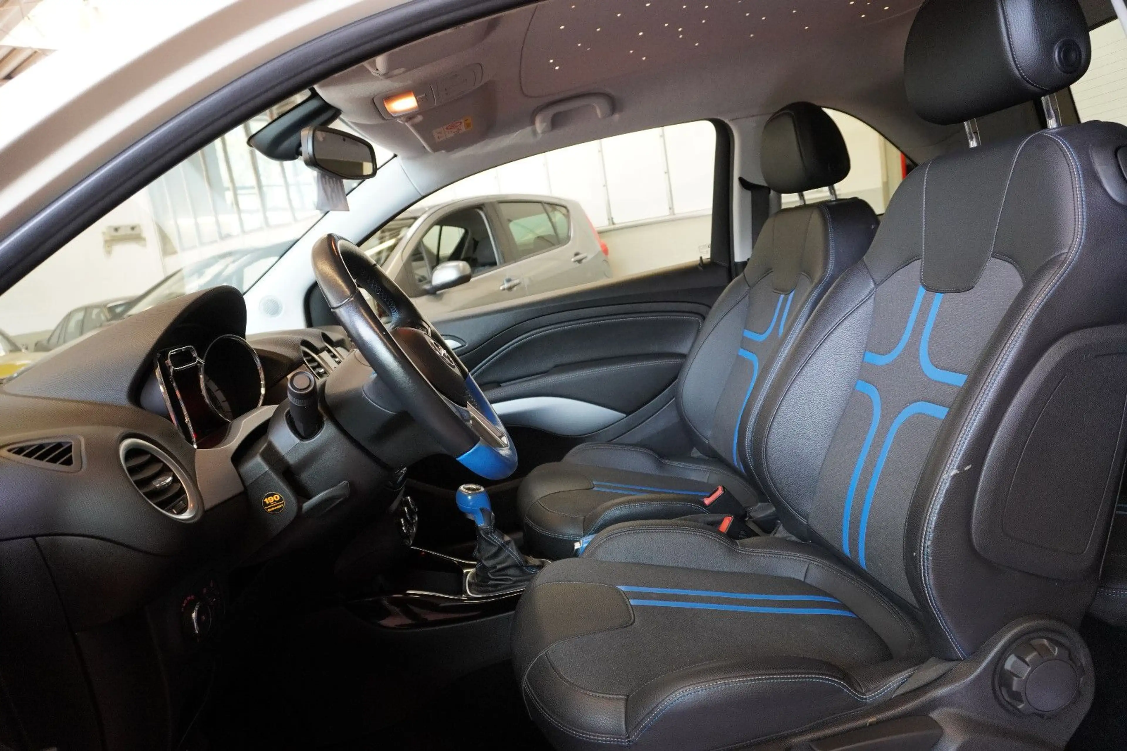 Opel Adam Slam -01 /Park Ass./Sport P./Winter P. — photo 11