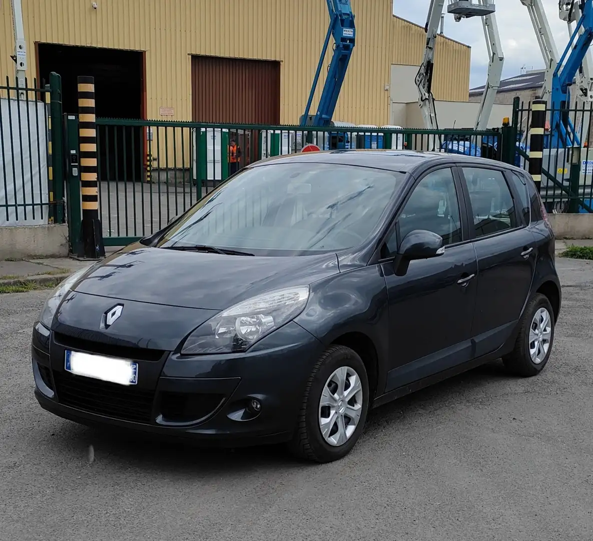 Renault Scenic III dCi 110 FAP eco2 Authentique Euro 5 2011 Gris - 2