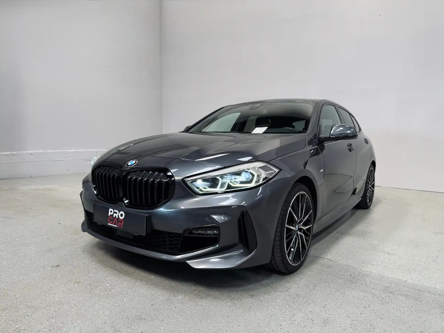 BMW 118 118d M Sport - Shadow Line *19"Alu/H&K/HUD* Grau - 1