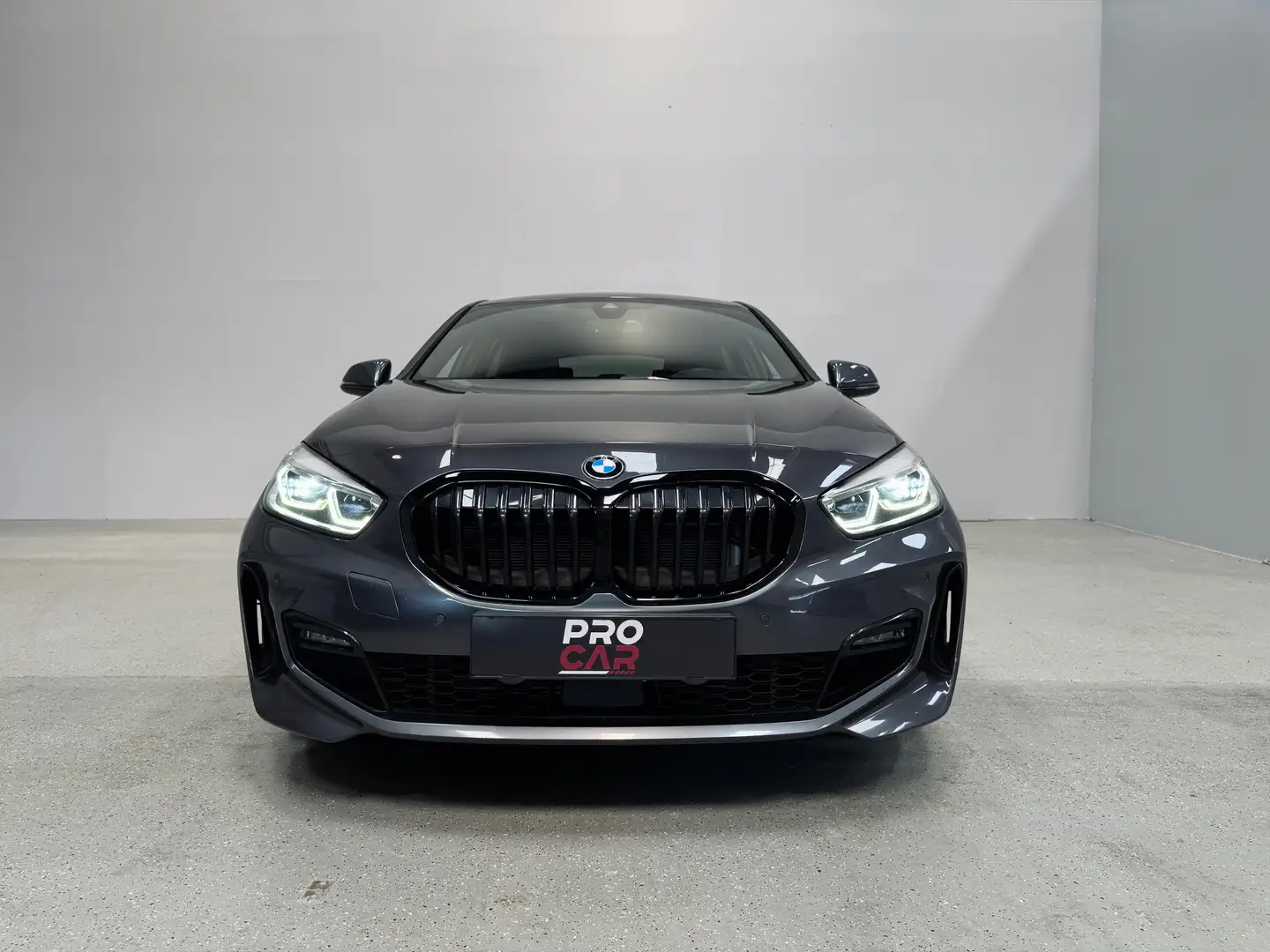 BMW 118 118d M Sport - Shadow Line *19"Alu/H&K/HUD* Grau - 2