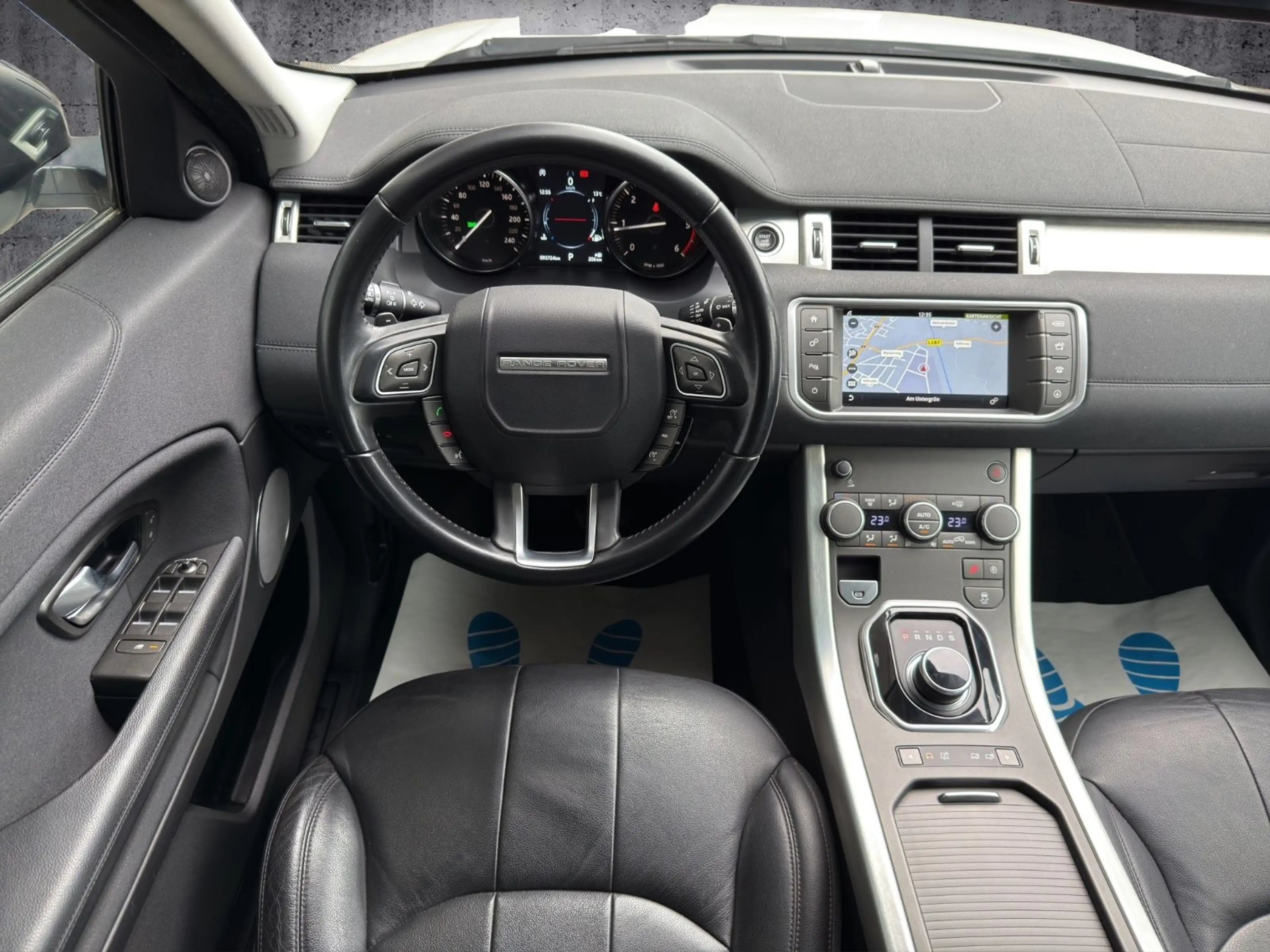 Land Rover Range Rover Evoque 2.0 TD4 AWD*LED*NAVI*LANE*TOP — photo 11