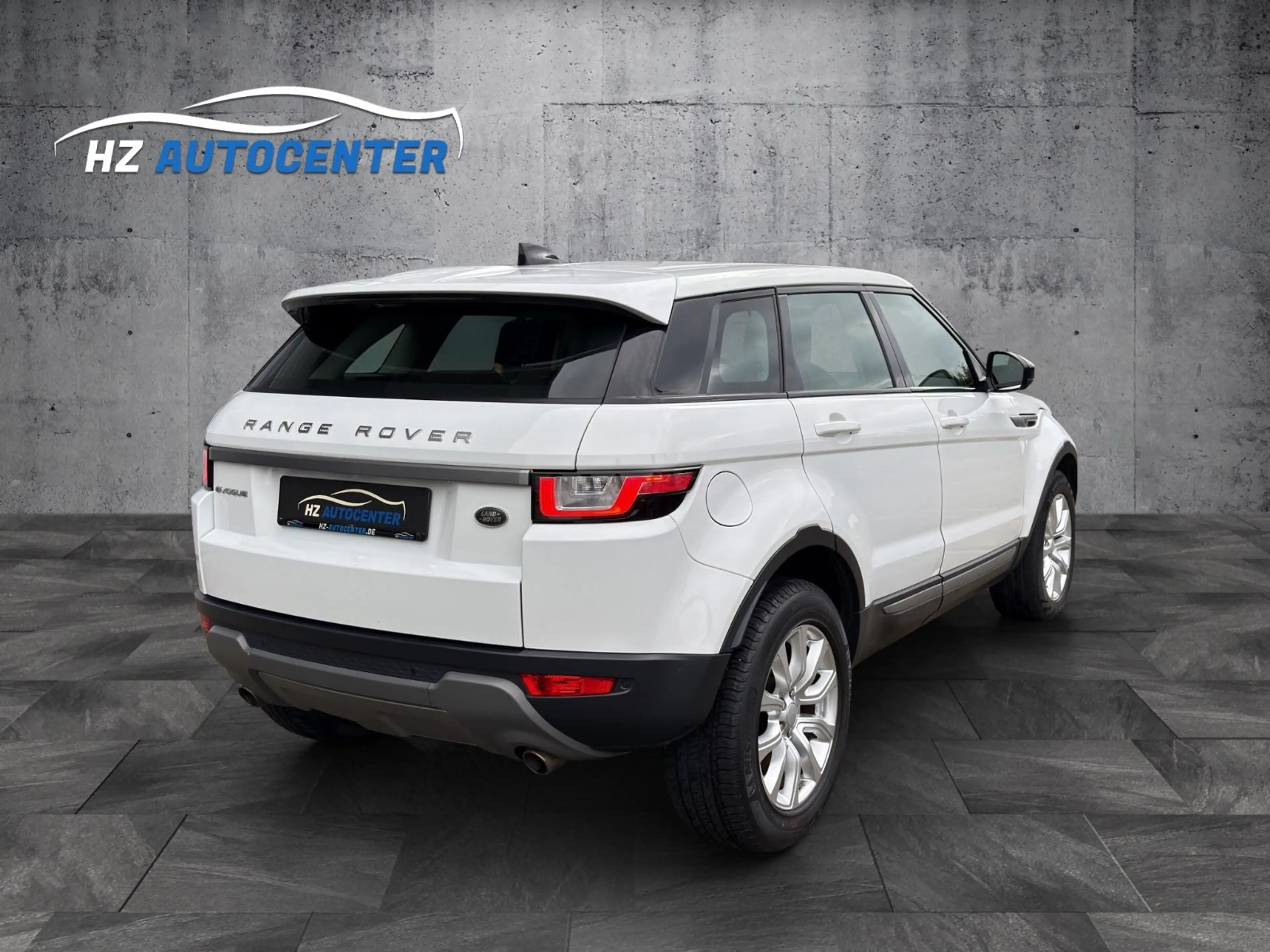 Land Rover Range Rover Evoque 2.0 TD4 AWD*LED*NAVI*LANE*TOP — photo 8