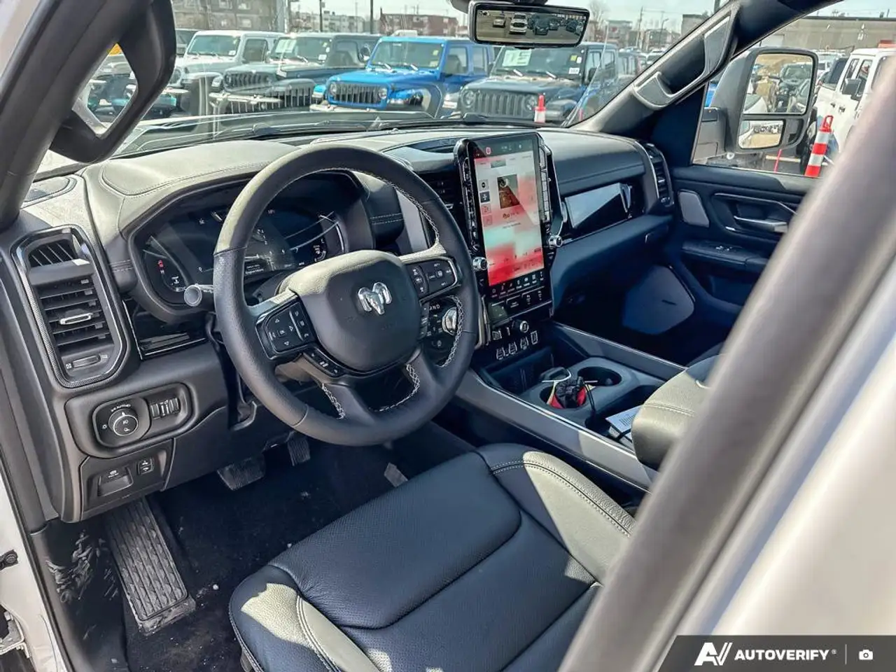 RAM 1500 снимка RAM 1500
