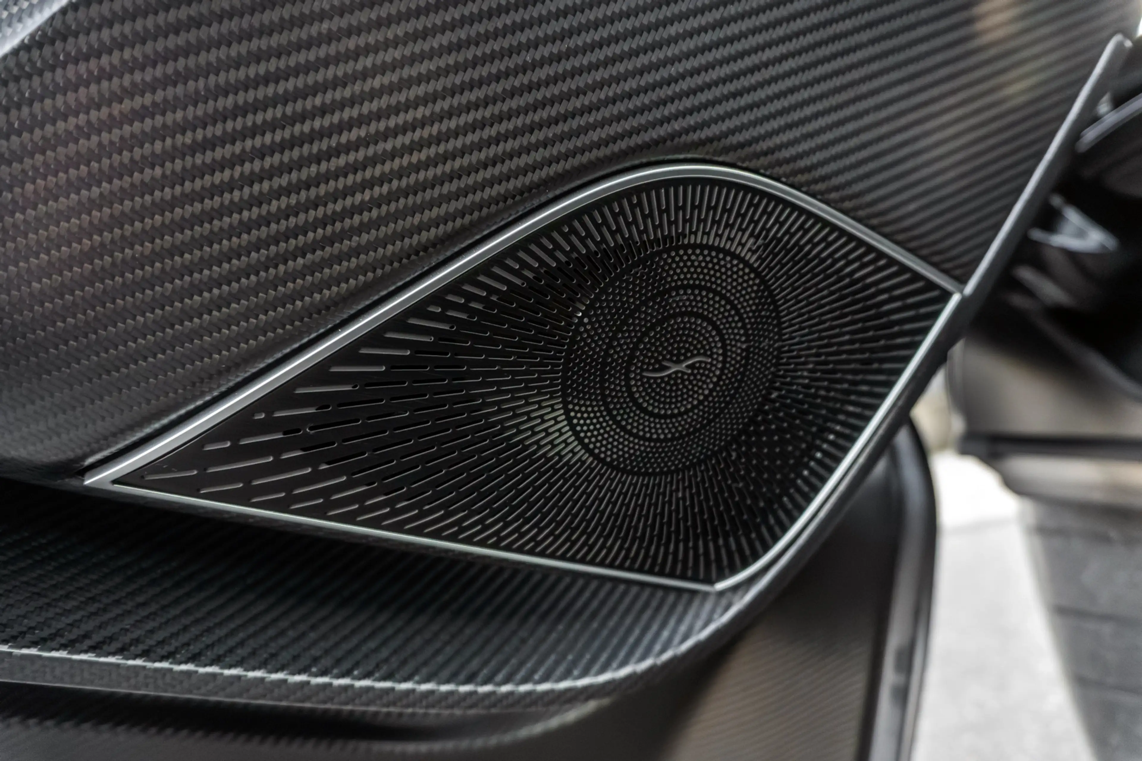 Mercedes-Benz AMG ONE - Black - EU Delivery - Available Now! — photo 8