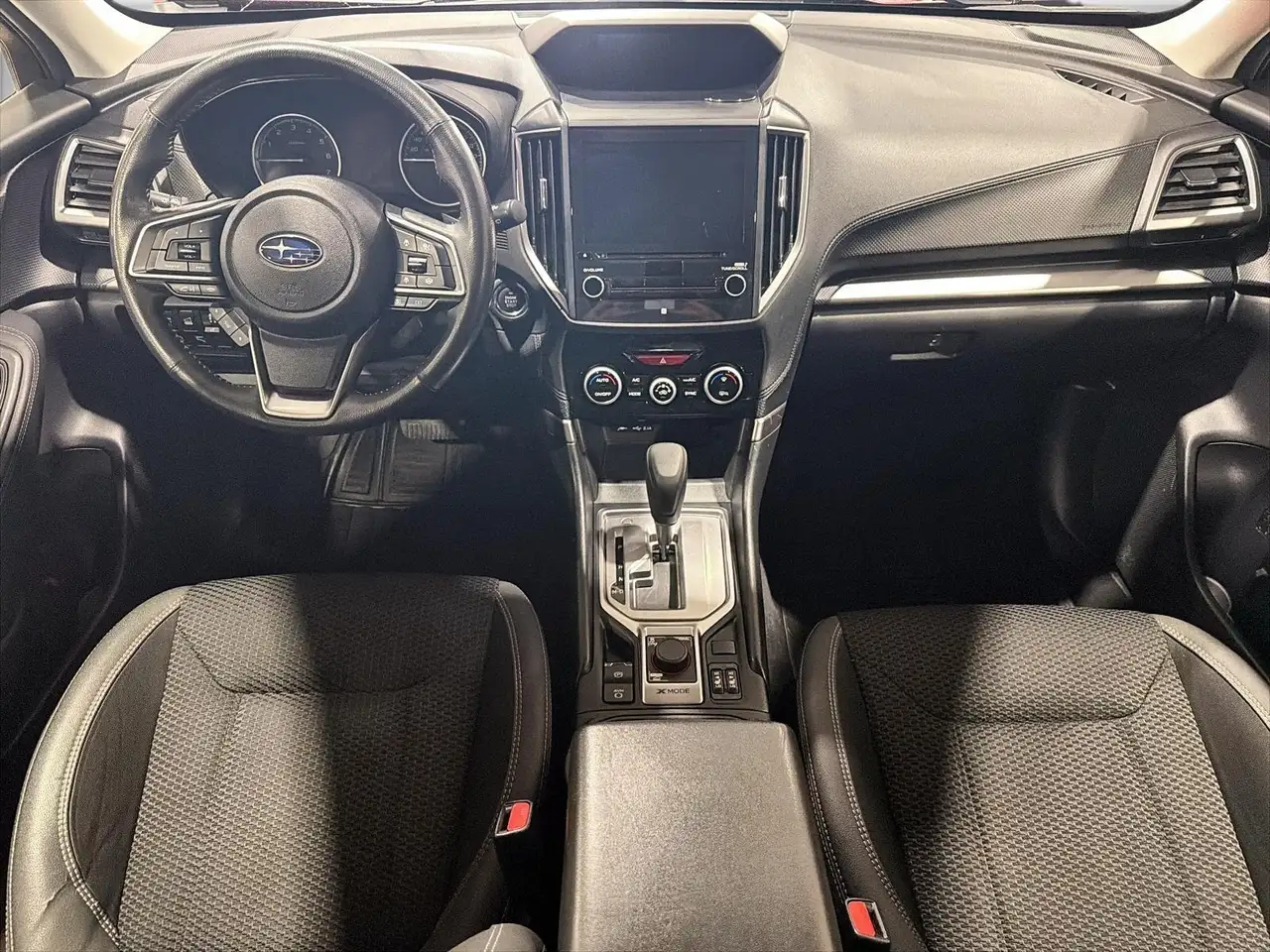 Subaru Forester снимка Subaru Forester
