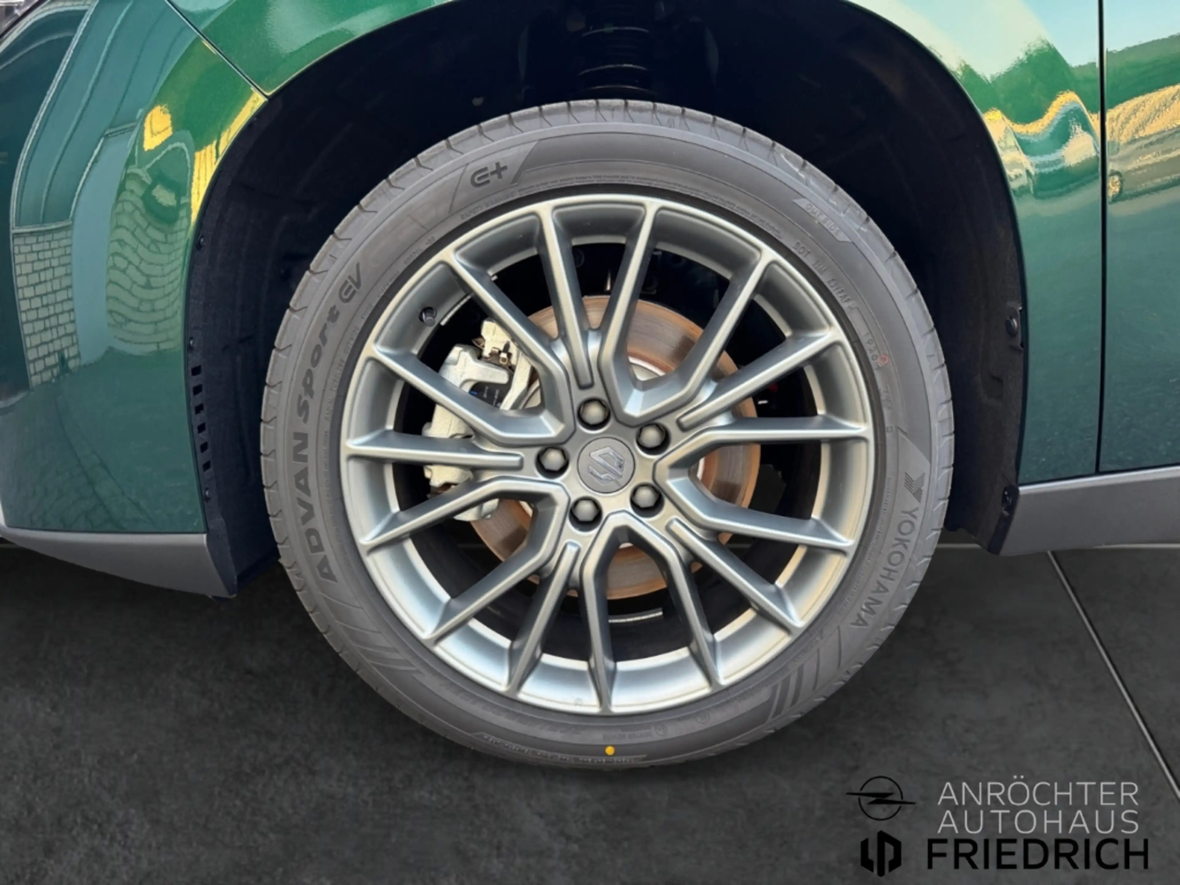 Leapmotor C10 Design ProMax AWD Panorama Klimaauto Leder — photo 9