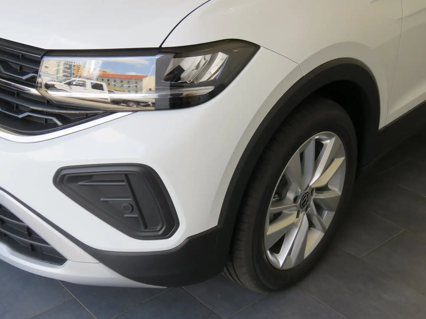 Volkswagen T-Cross Friends TSI DSG Weiß - 2