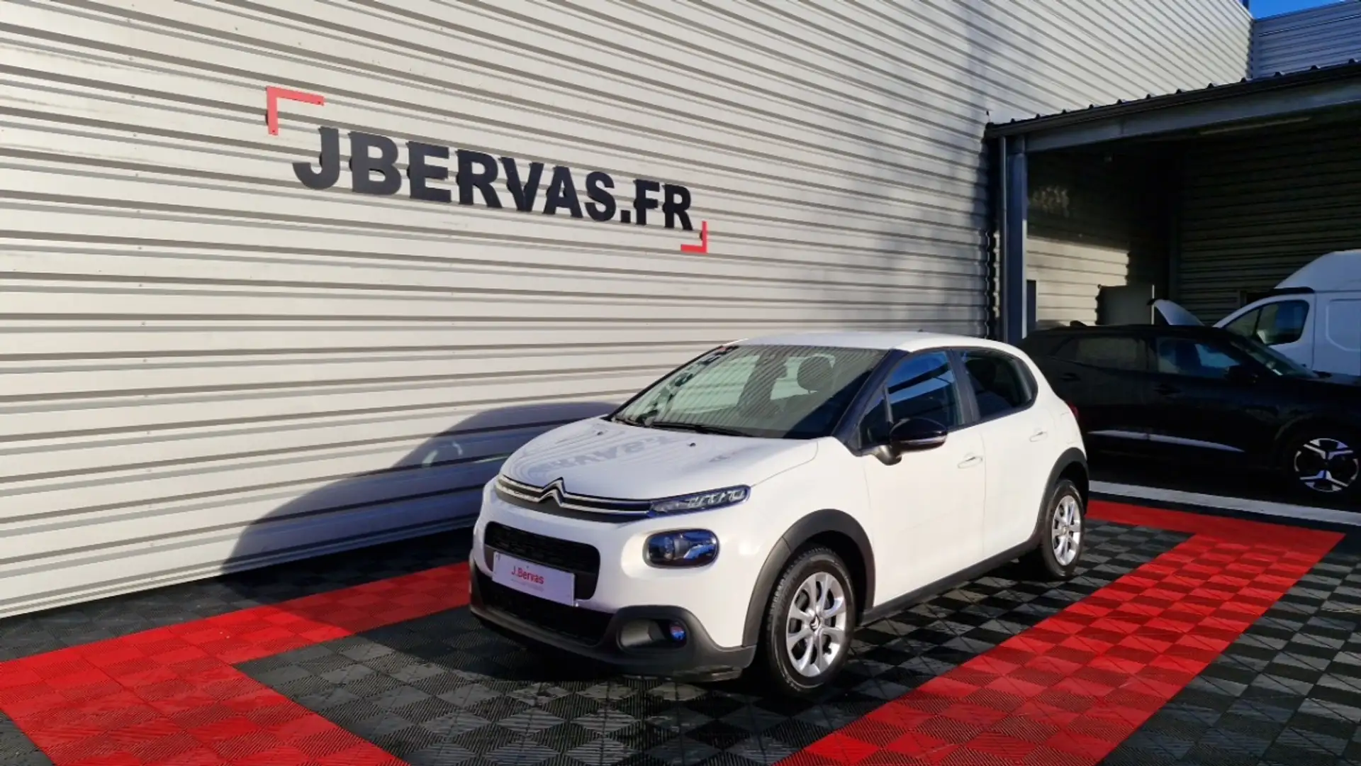 Citroen C3 PURETECH 82 SS BVM5 FEEL Blanc - 1