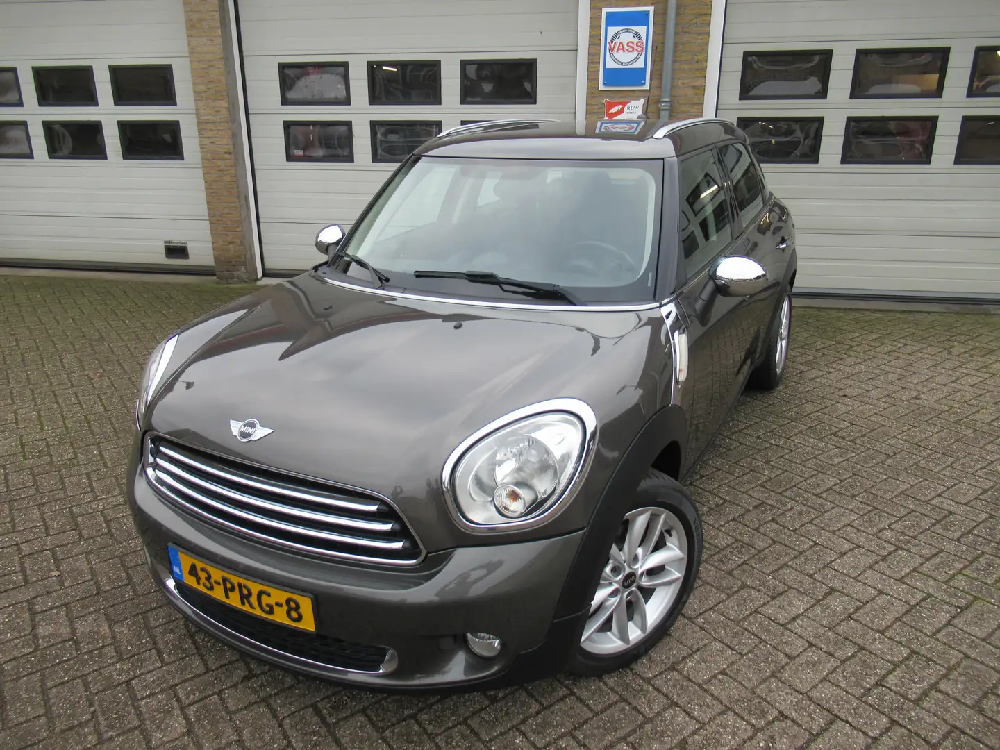 MINI Cooper Countryman Mini 1.6 Chili Gris - 1