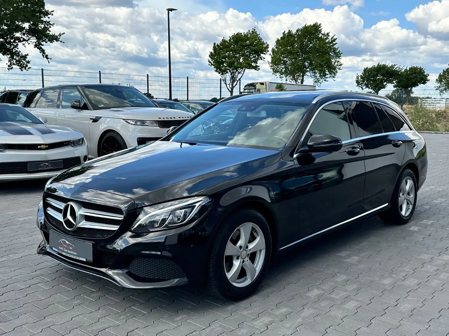Mercedes-Benz C 180 T Aut. Navi LED Panorama Schwarz - 1