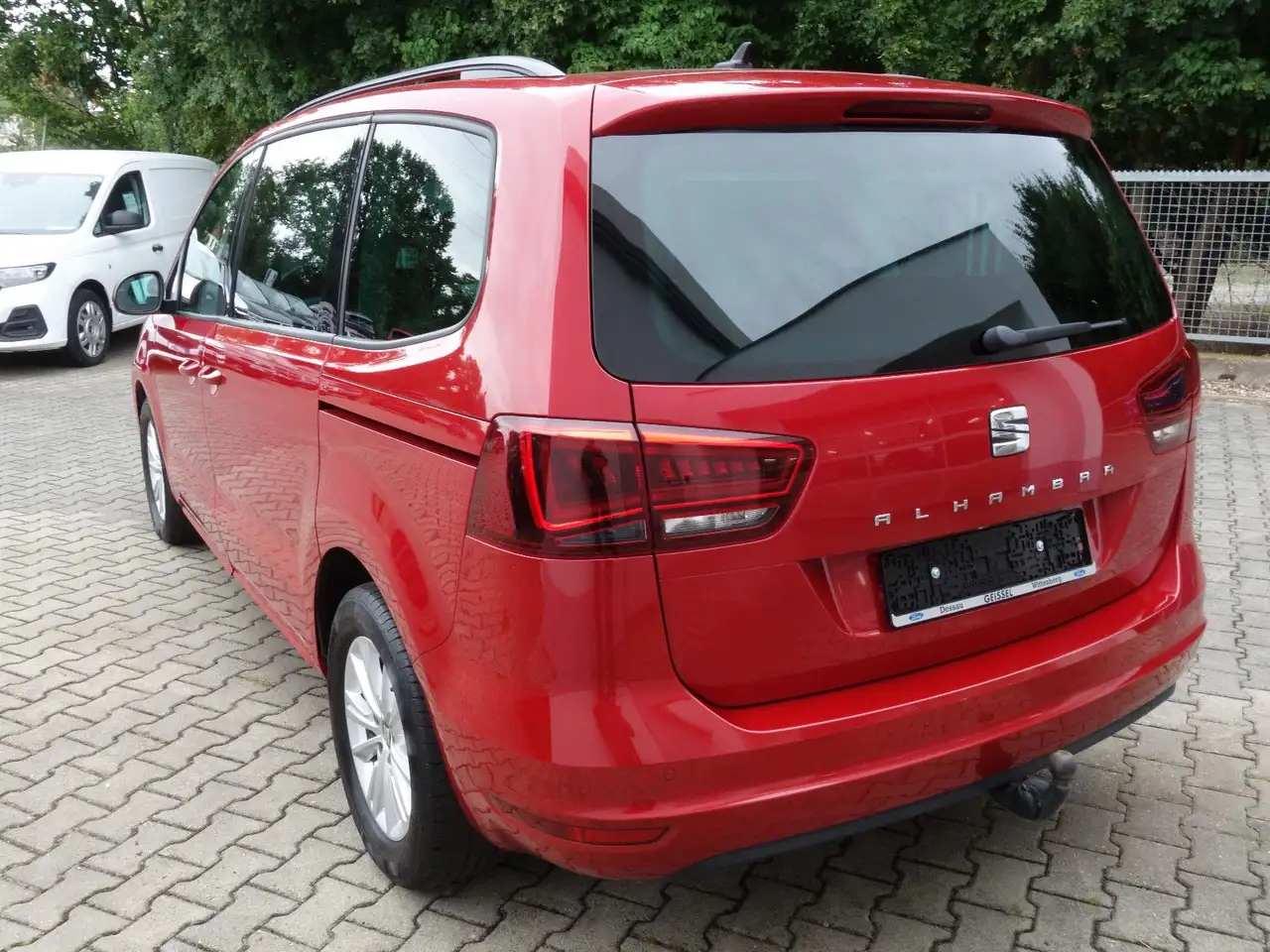 SEAT Alhambra Style Autom ACC AHK Navi elektr. Türen, миниатюра 5